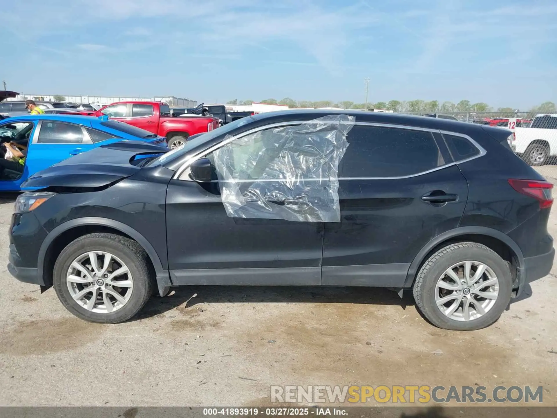 14 Фотография поврежденного автомобиля JN1BJ1CV4LW277032 NISSAN ROGUE SPORT 2020