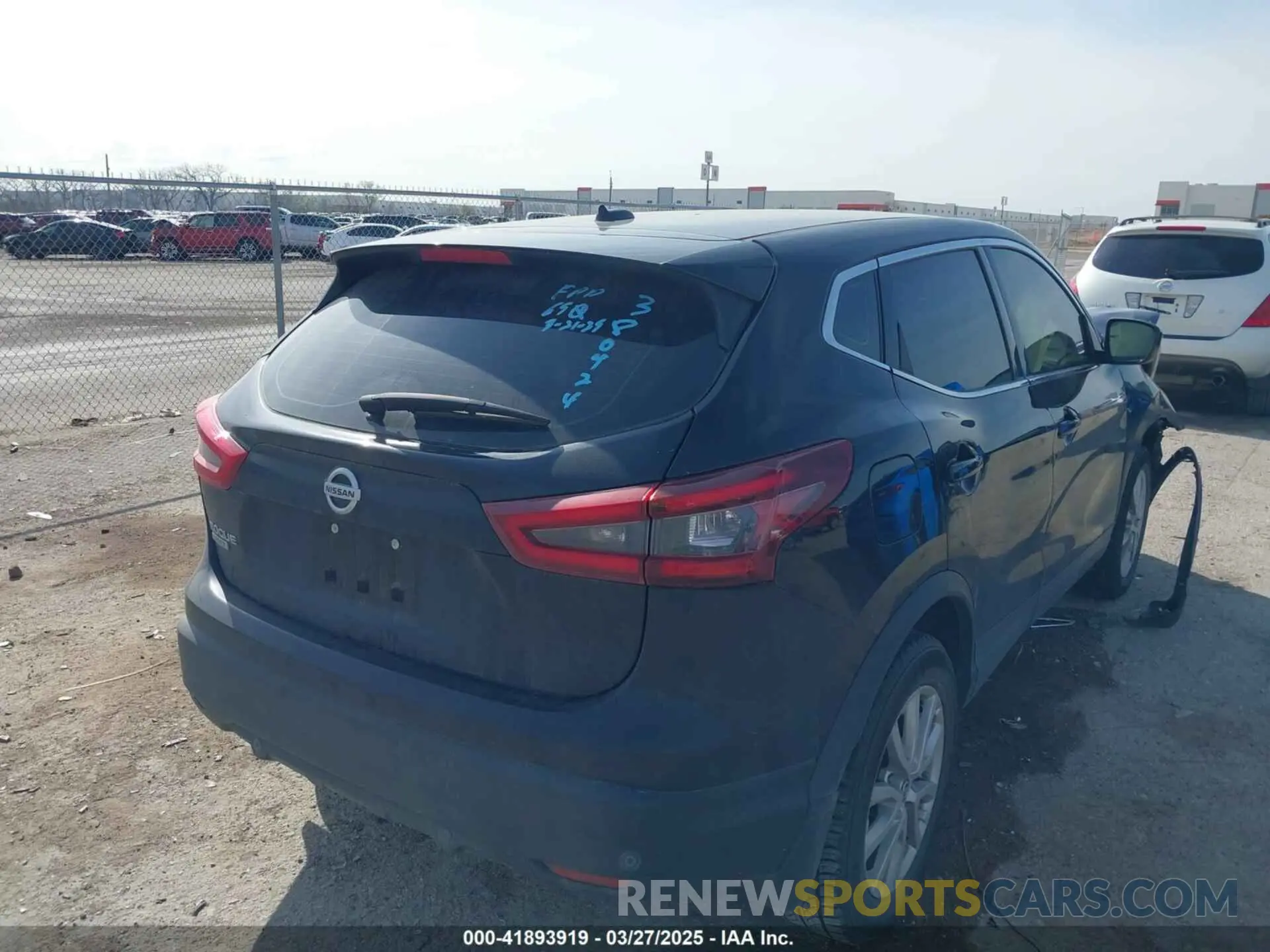 4 Фотография поврежденного автомобиля JN1BJ1CV4LW277032 NISSAN ROGUE SPORT 2020