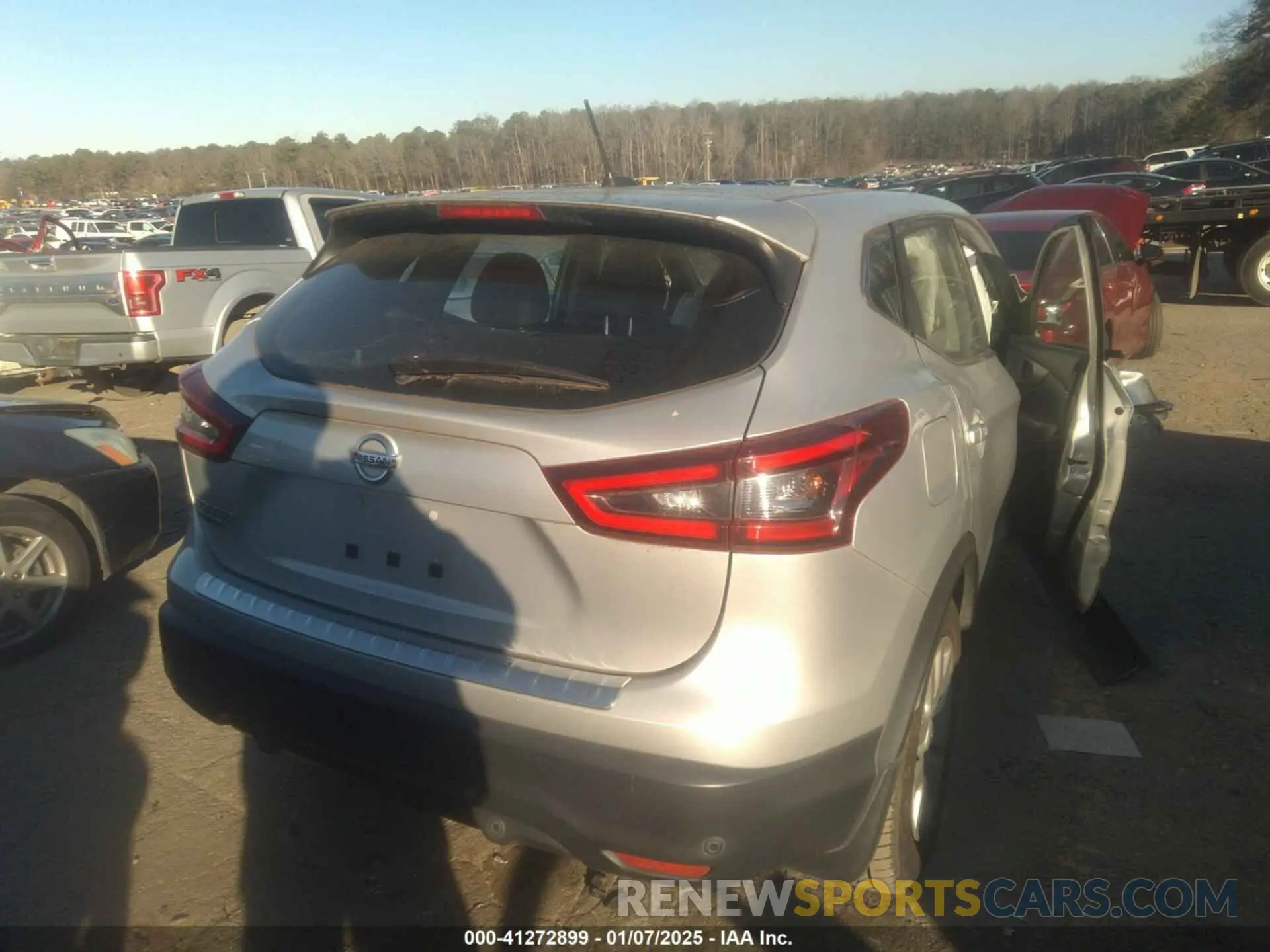 4 Фотография поврежденного автомобиля JN1BJ1CV4LW545478 NISSAN ROGUE SPORT 2020
