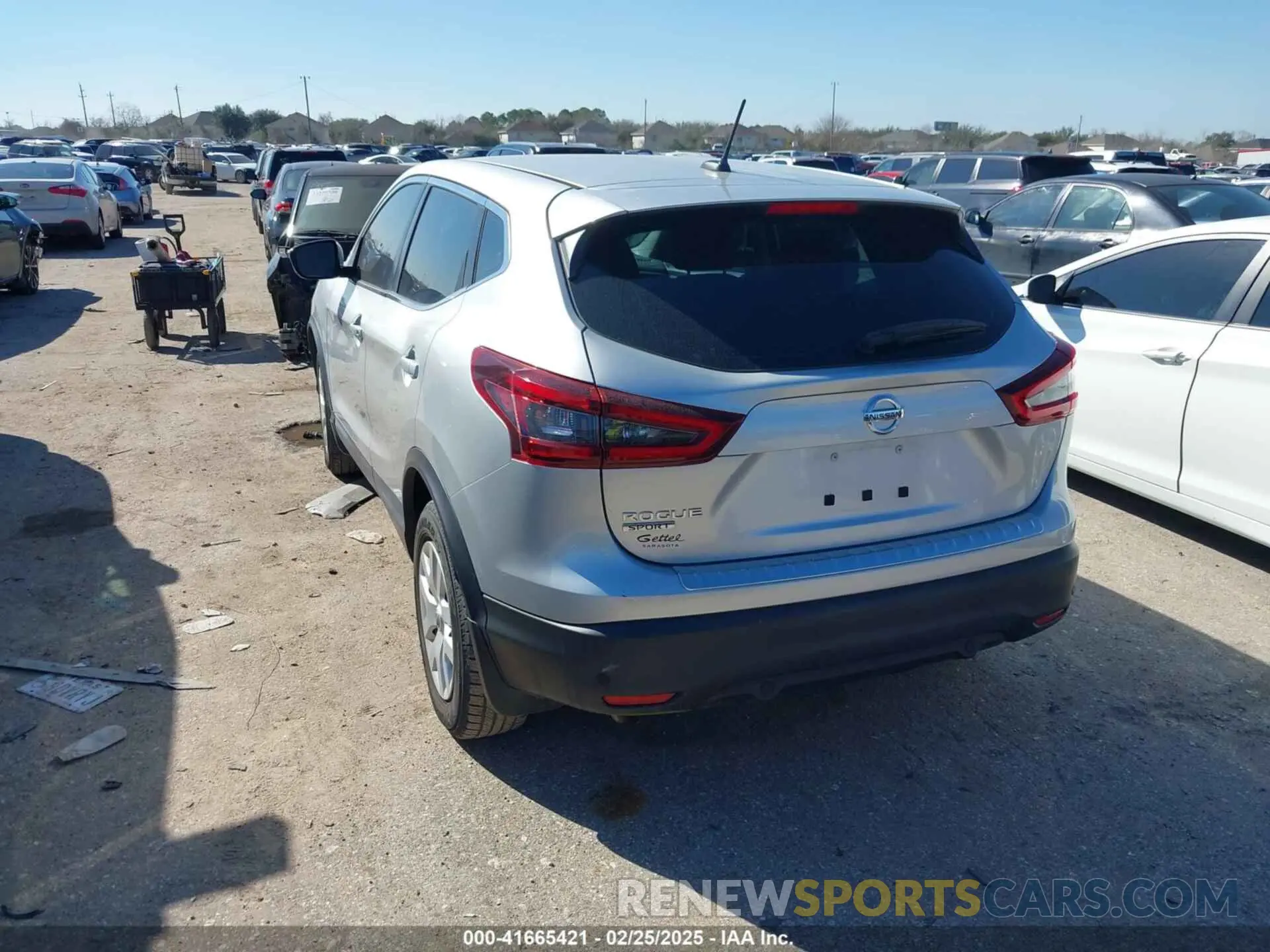 3 Photograph of a damaged car JN1BJ1CV5LW551578 NISSAN ROGUE SPORT 2020