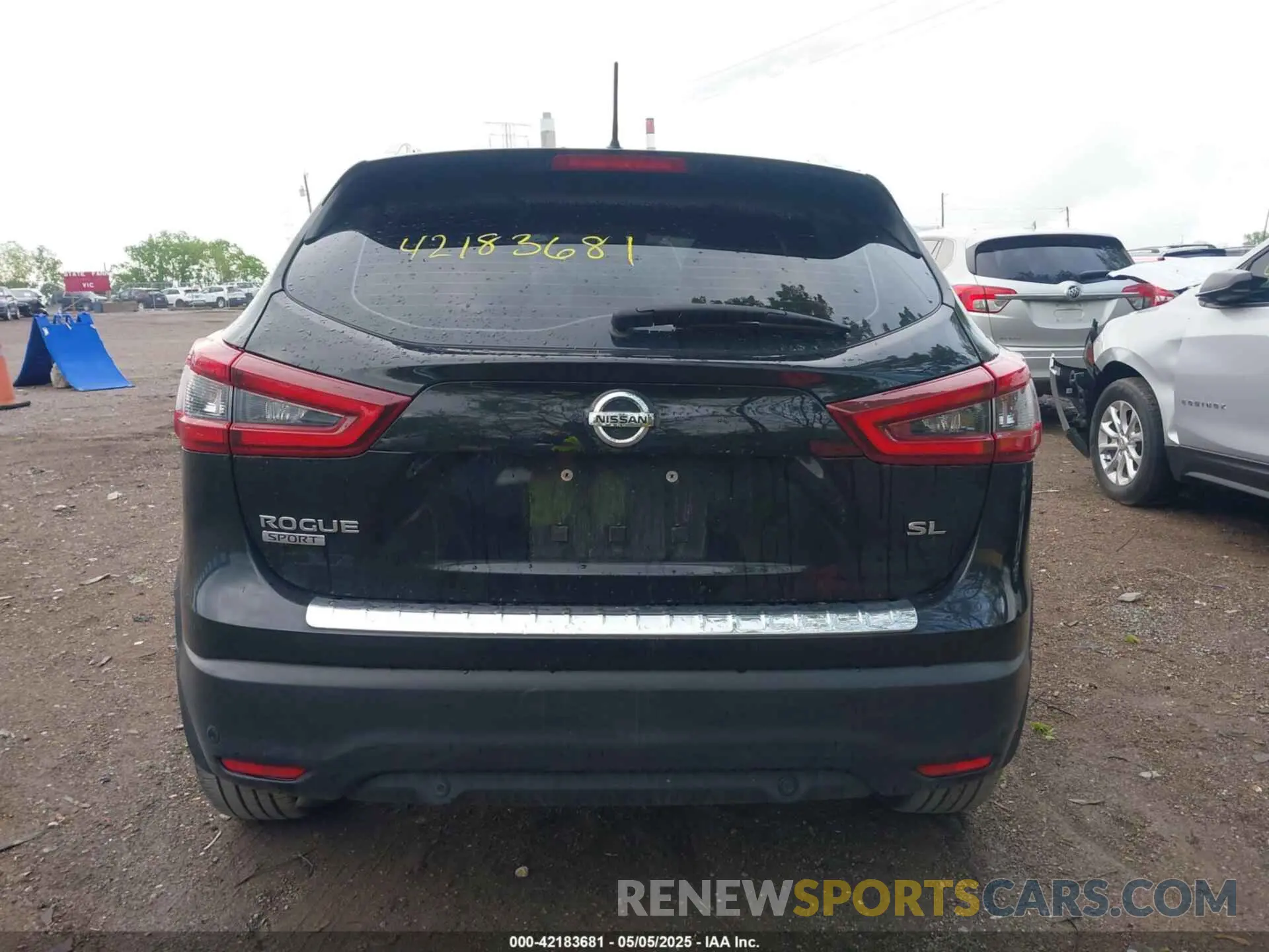 16 Photograph of a damaged car JN1BJ1CV6LW266484 NISSAN ROGUE SPORT 2020