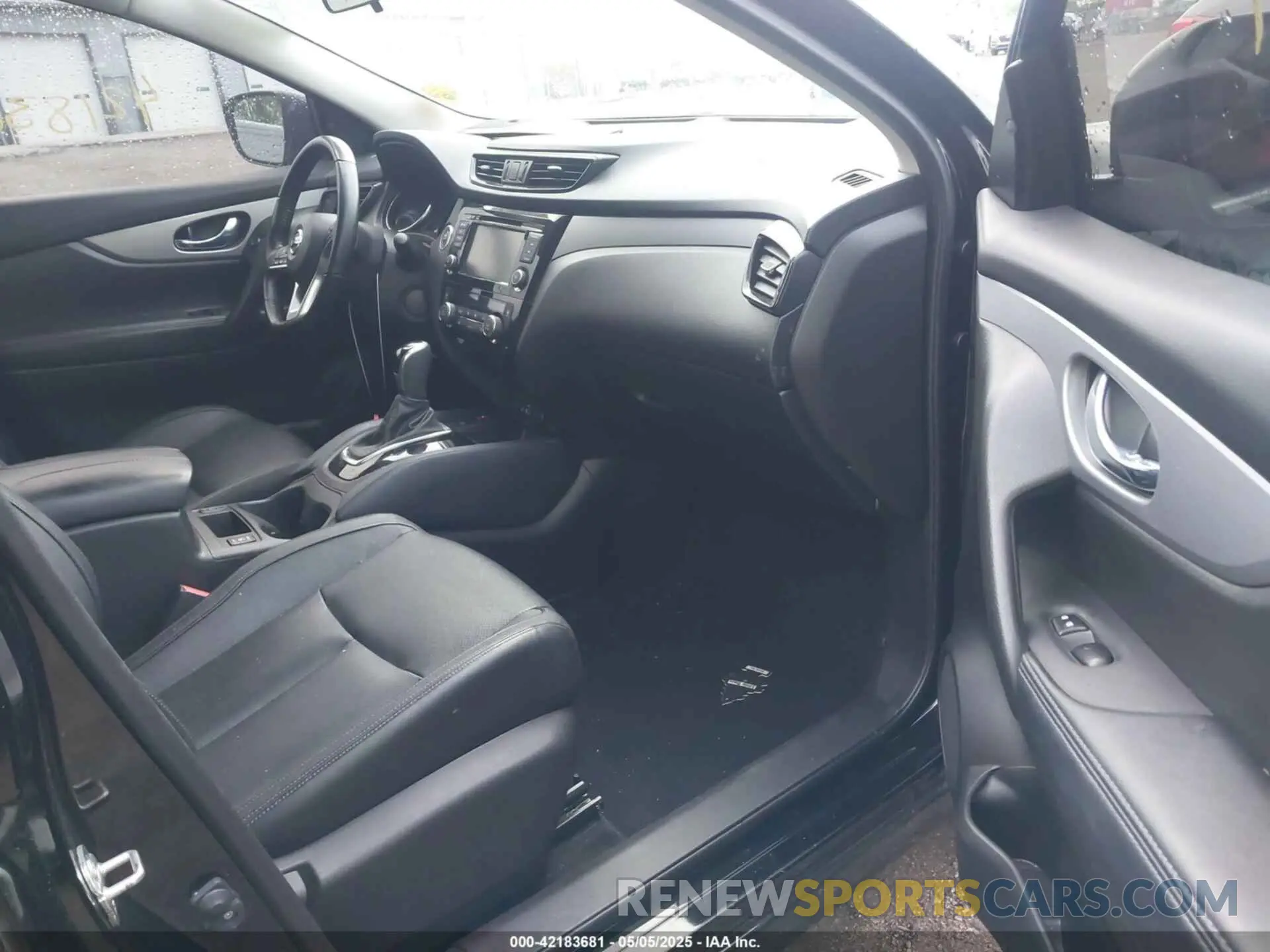 5 Photograph of a damaged car JN1BJ1CV6LW266484 NISSAN ROGUE SPORT 2020