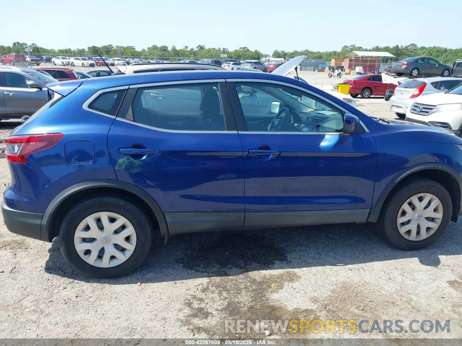 13 Фотография поврежденного автомобиля JN1BJ1CV6LW269286 NISSAN ROGUE SPORT 2020