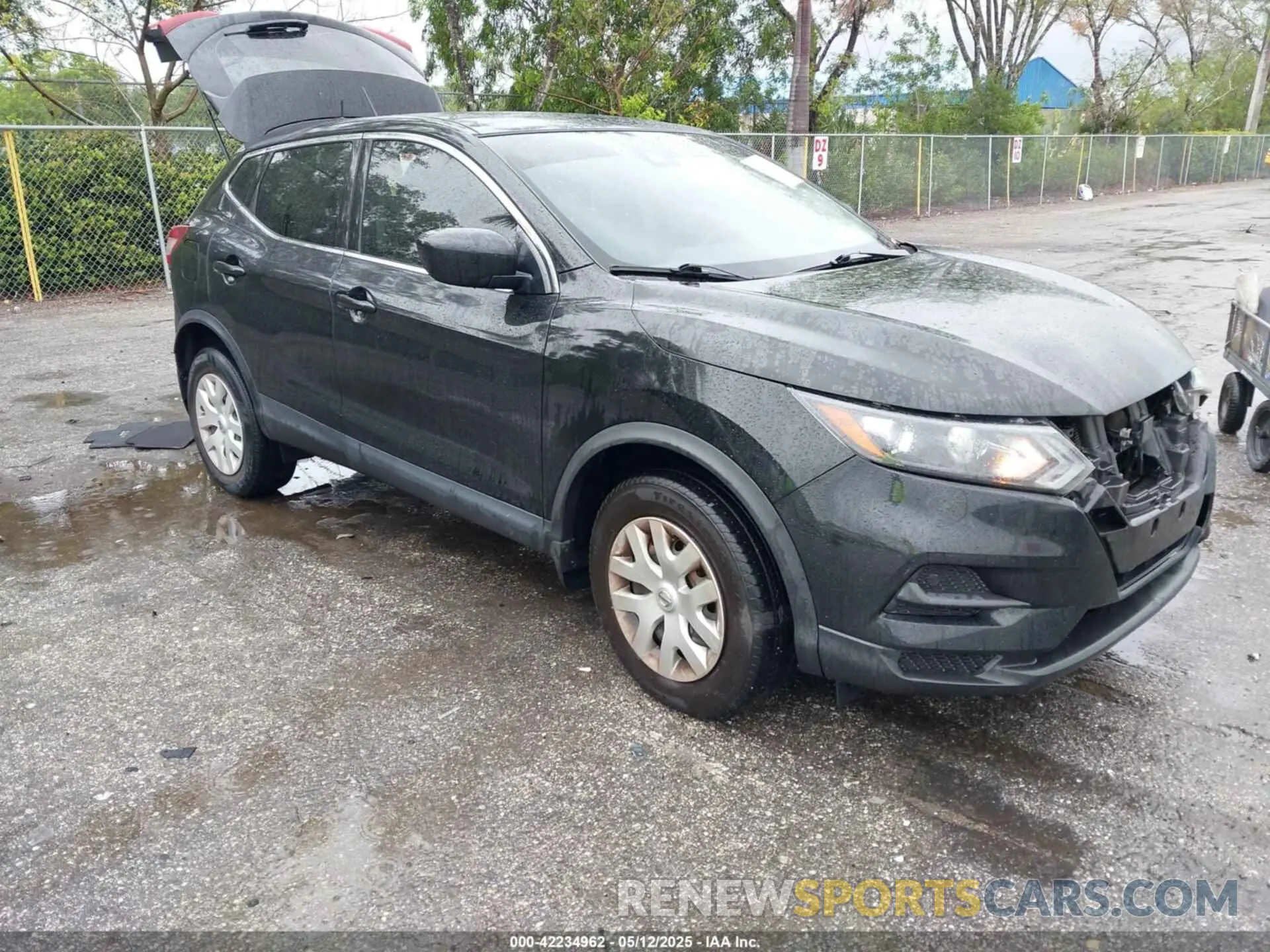 1 Photograph of a damaged car JN1BJ1CV8LW548013 NISSAN ROGUE SPORT 2020
