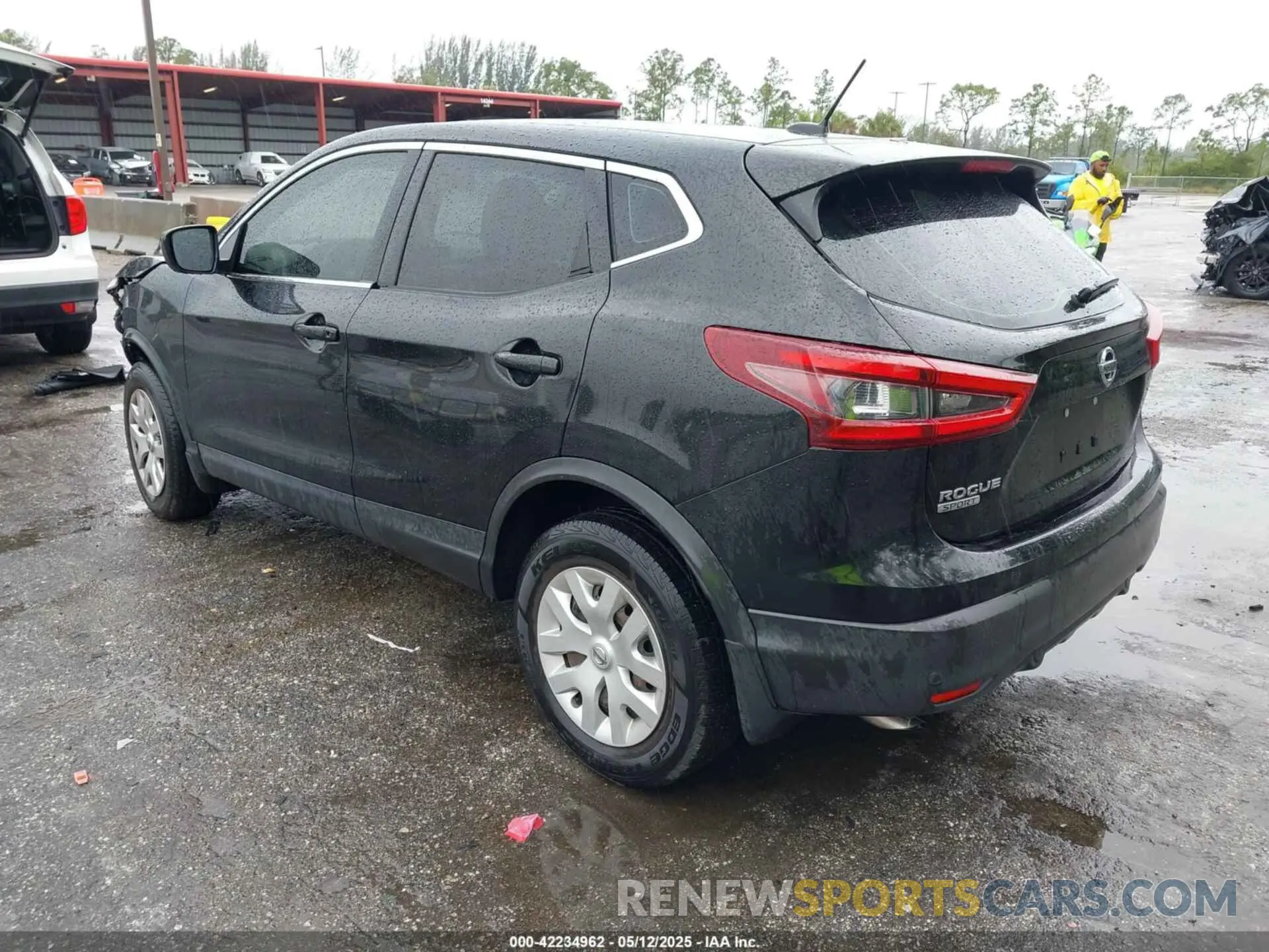 3 Photograph of a damaged car JN1BJ1CV8LW548013 NISSAN ROGUE SPORT 2020