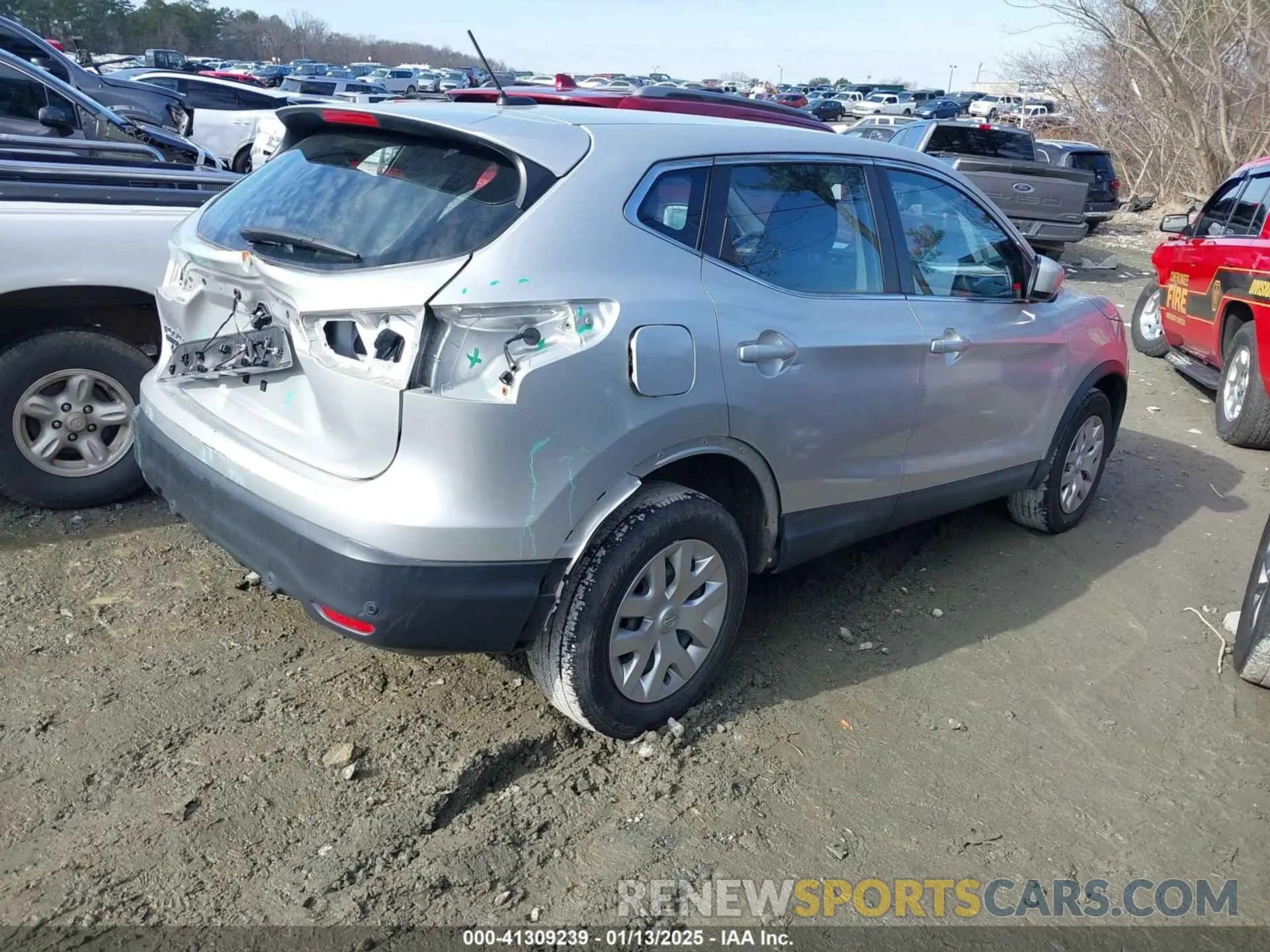 4 Photograph of a damaged car JN1BJ1CV9LW541684 NISSAN ROGUE SPORT 2020