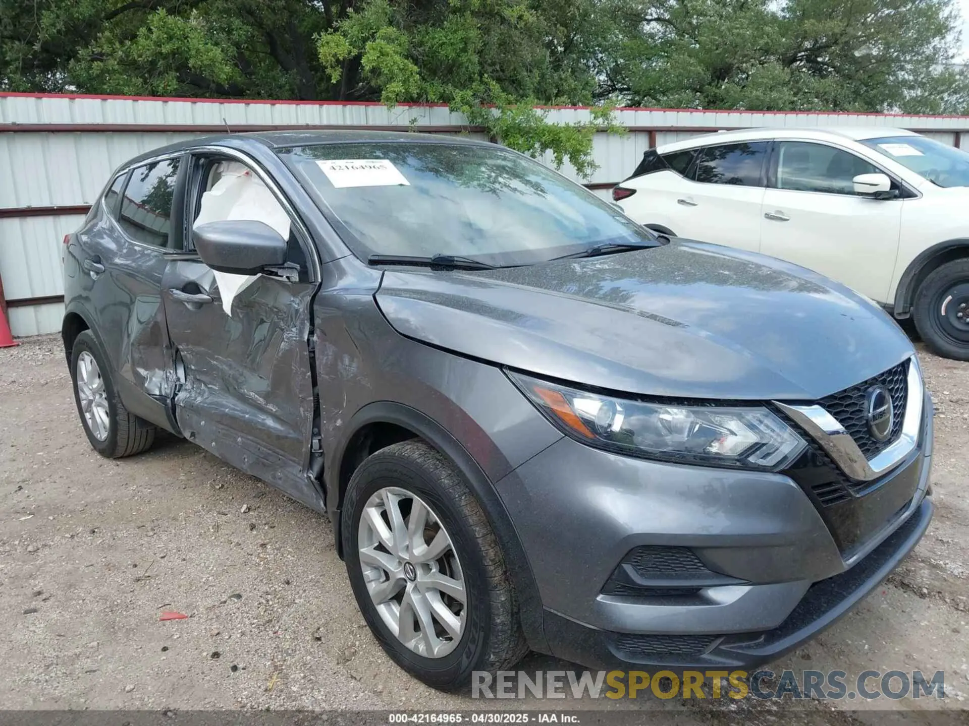 1 Фотография поврежденного автомобиля JN1BJ1CVXLW552600 NISSAN ROGUE SPORT 2020