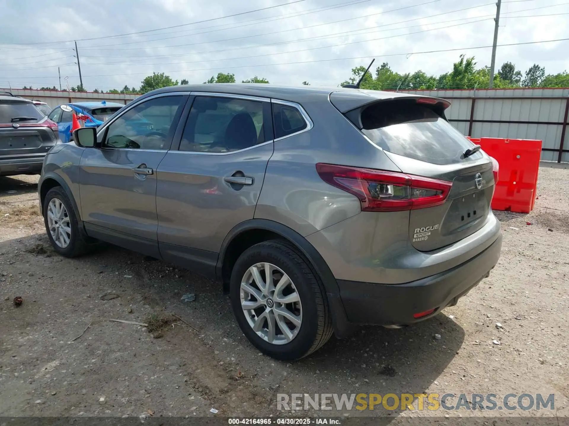 3 Фотография поврежденного автомобиля JN1BJ1CVXLW552600 NISSAN ROGUE SPORT 2020