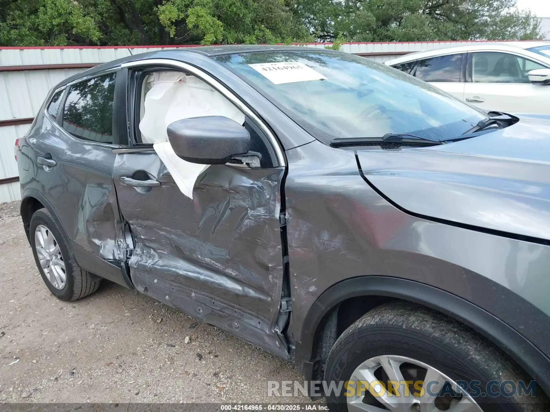 6 Фотография поврежденного автомобиля JN1BJ1CVXLW552600 NISSAN ROGUE SPORT 2020