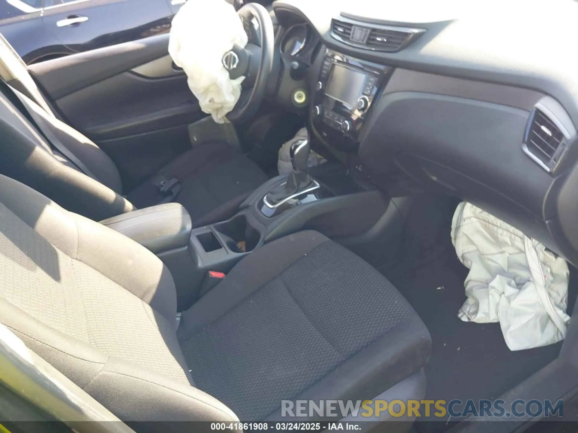 5 Фотография поврежденного автомобиля JN1BJ1CW1LW362015 NISSAN ROGUE SPORT 2020