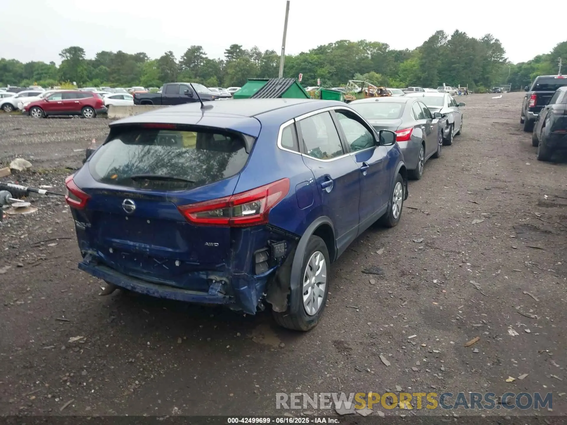 4 Photograph of a damaged car JN1BJ1CW2LW391247 NISSAN ROGUE SPORT 2020