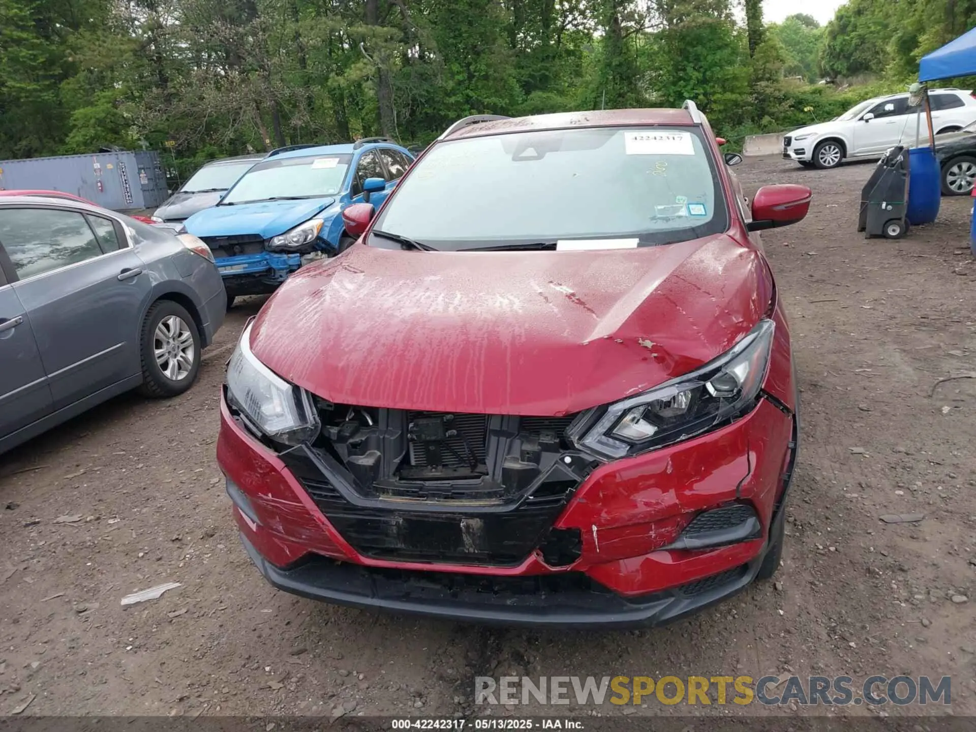 12 Photograph of a damaged car JN1BJ1CW4LW377205 NISSAN ROGUE SPORT 2020