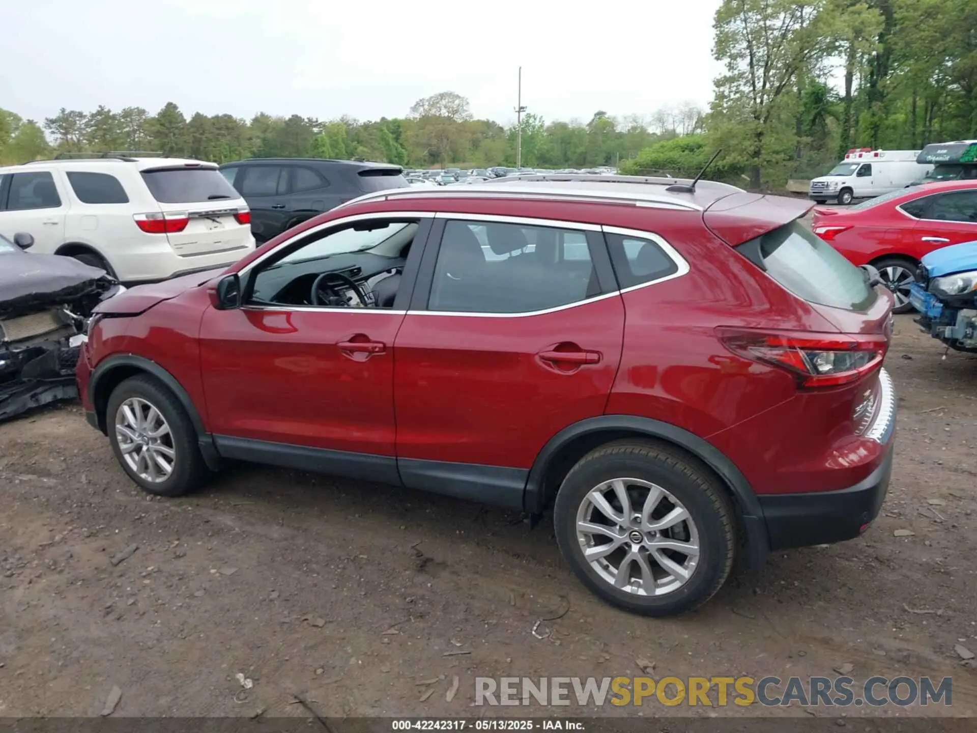 14 Photograph of a damaged car JN1BJ1CW4LW377205 NISSAN ROGUE SPORT 2020