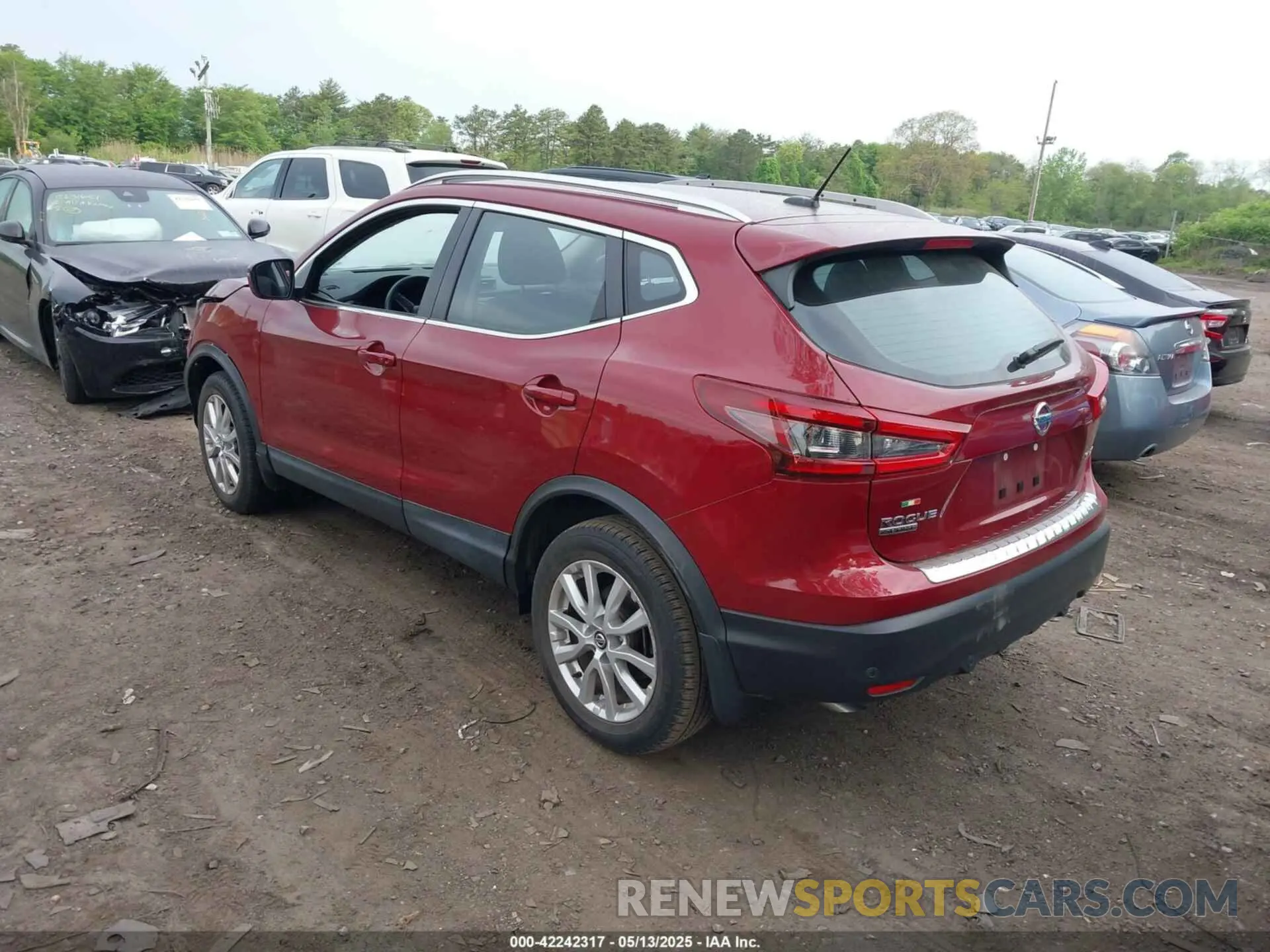 3 Photograph of a damaged car JN1BJ1CW4LW377205 NISSAN ROGUE SPORT 2020
