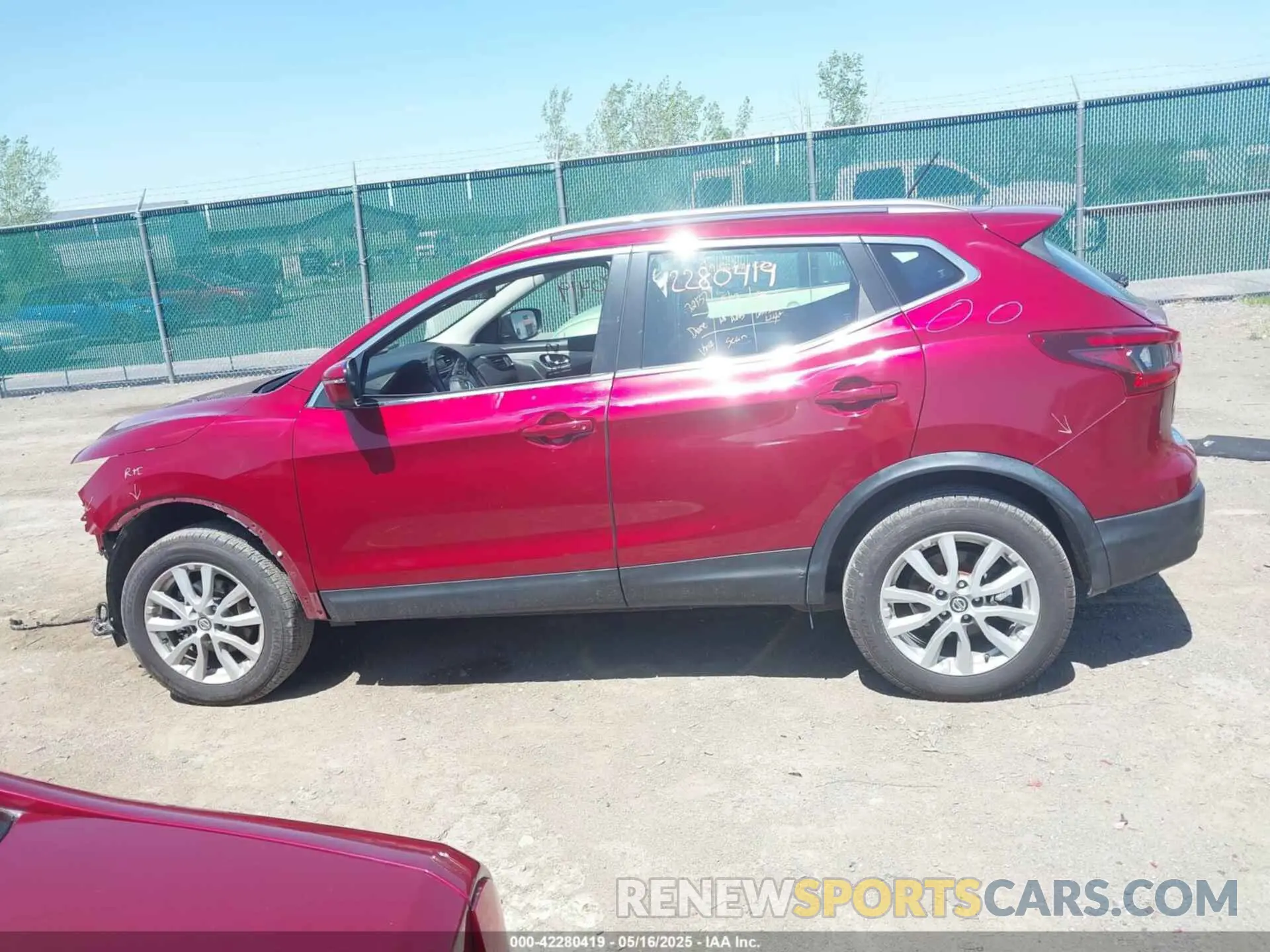 14 Фотография поврежденного автомобиля JN1BJ1CW4LW387135 NISSAN ROGUE SPORT 2020