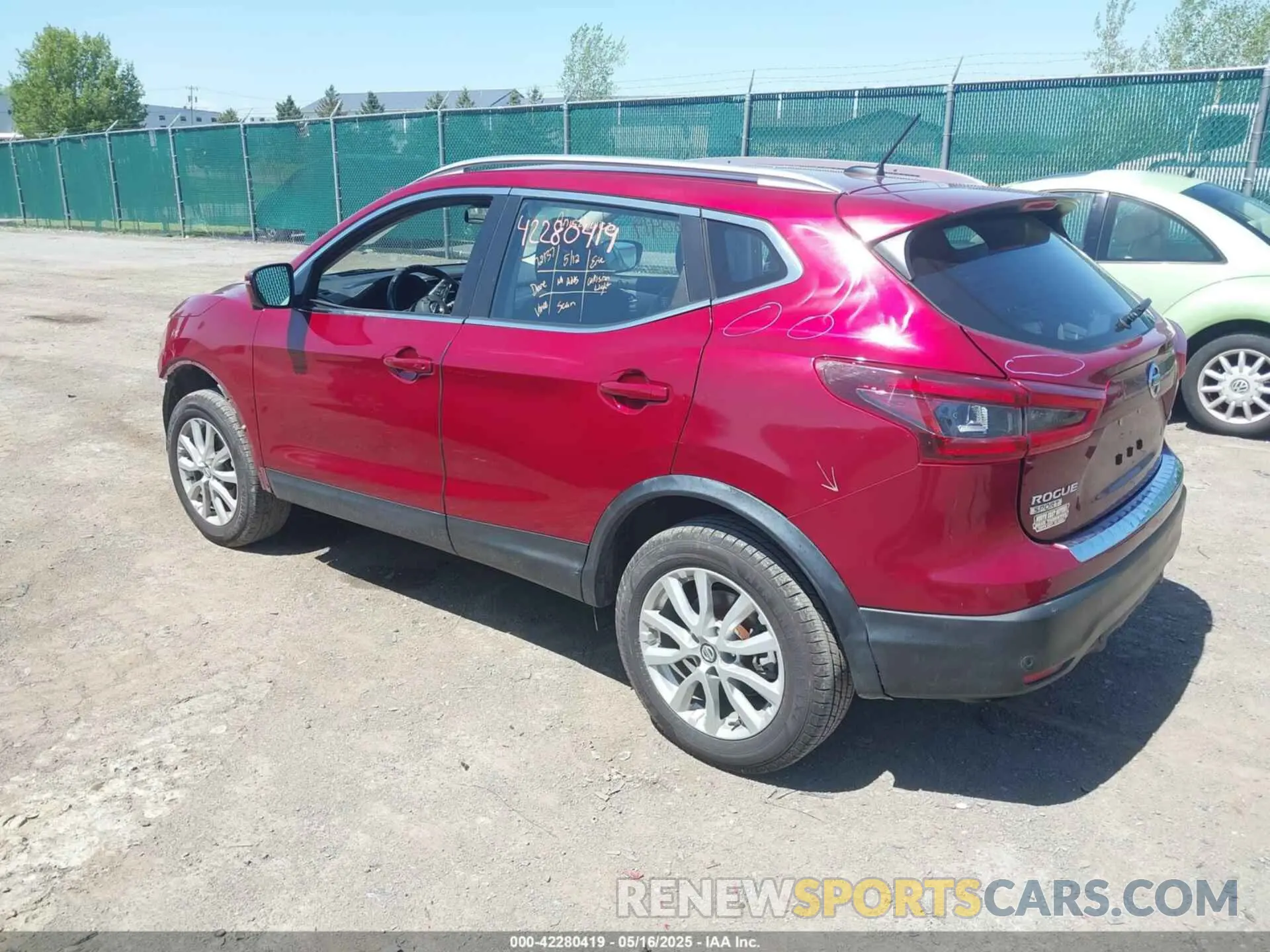 3 Фотография поврежденного автомобиля JN1BJ1CW4LW387135 NISSAN ROGUE SPORT 2020