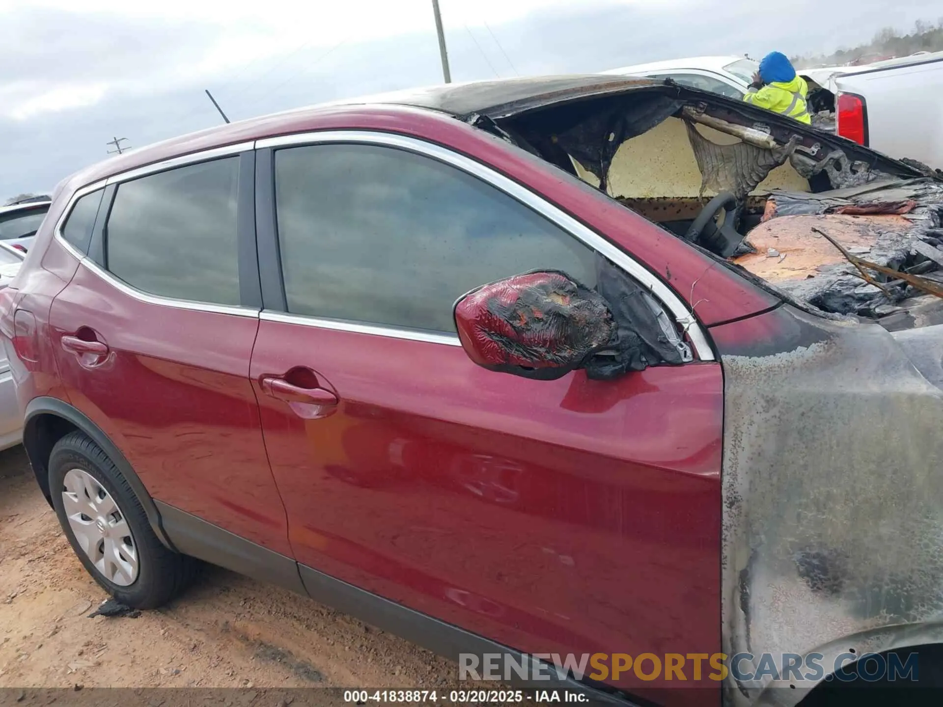 12 Фотография поврежденного автомобиля JN1BJ1CW5LW388911 NISSAN ROGUE SPORT 2020