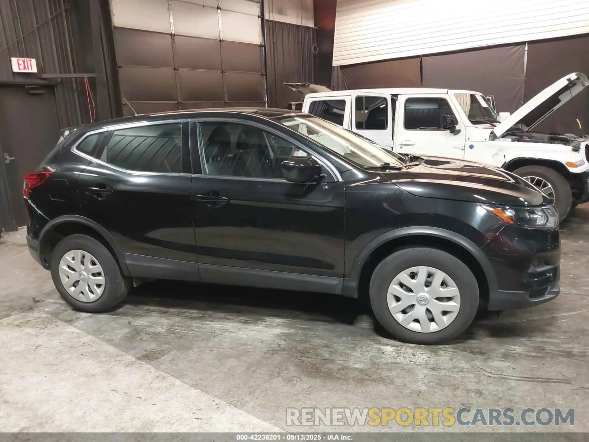 13 Photograph of a damaged car JN1BJ1CW6LW645333 NISSAN ROGUE SPORT 2020