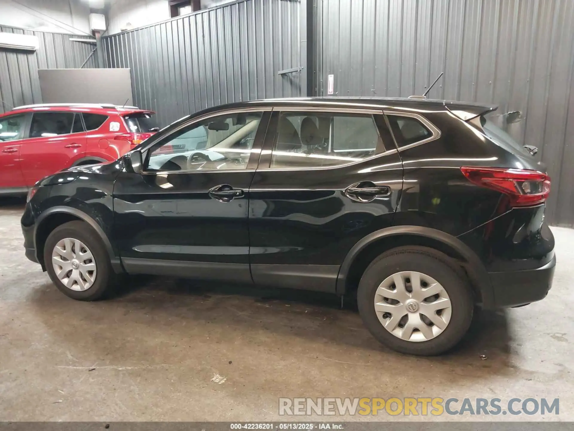 14 Photograph of a damaged car JN1BJ1CW6LW645333 NISSAN ROGUE SPORT 2020