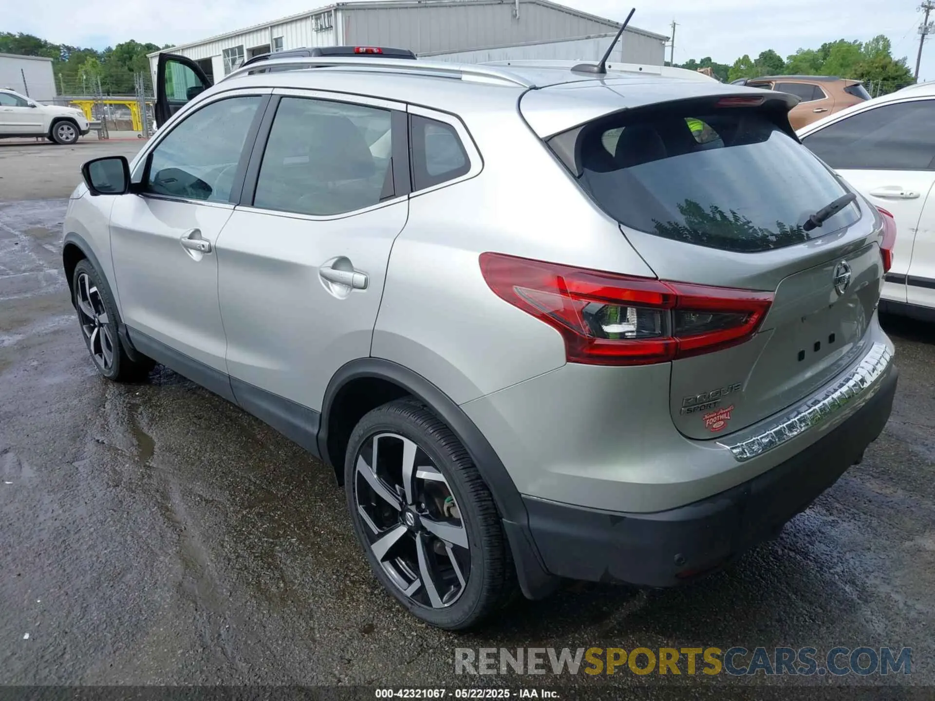 3 Фотография поврежденного автомобиля JN1BJ1CW8LW388191 NISSAN ROGUE SPORT 2020