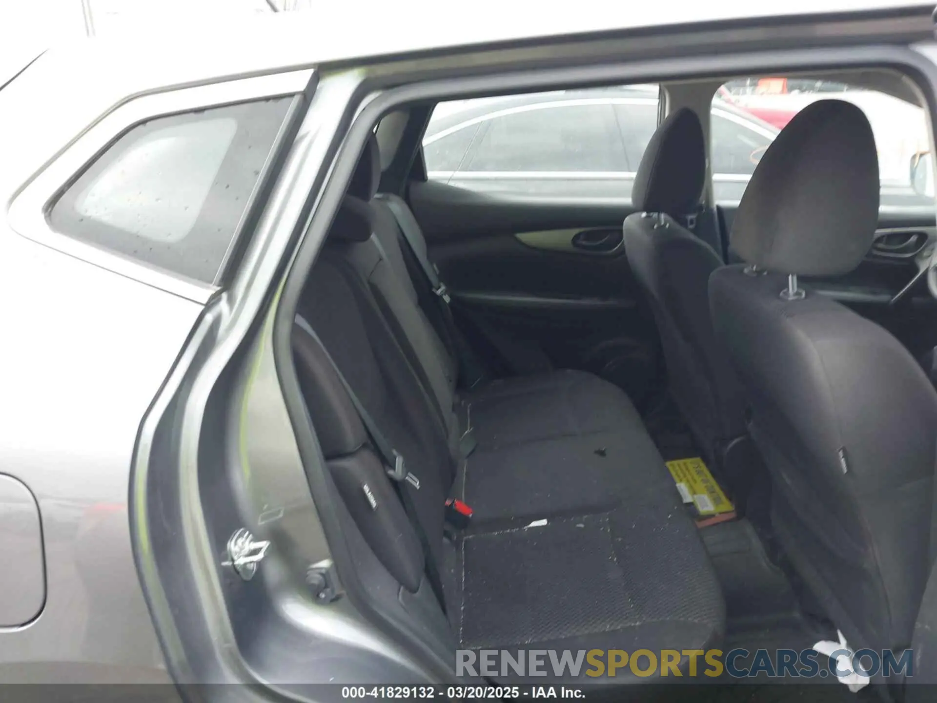 8 Photograph of a damaged car JN1BJ1CW8LW644622 NISSAN ROGUE SPORT 2020