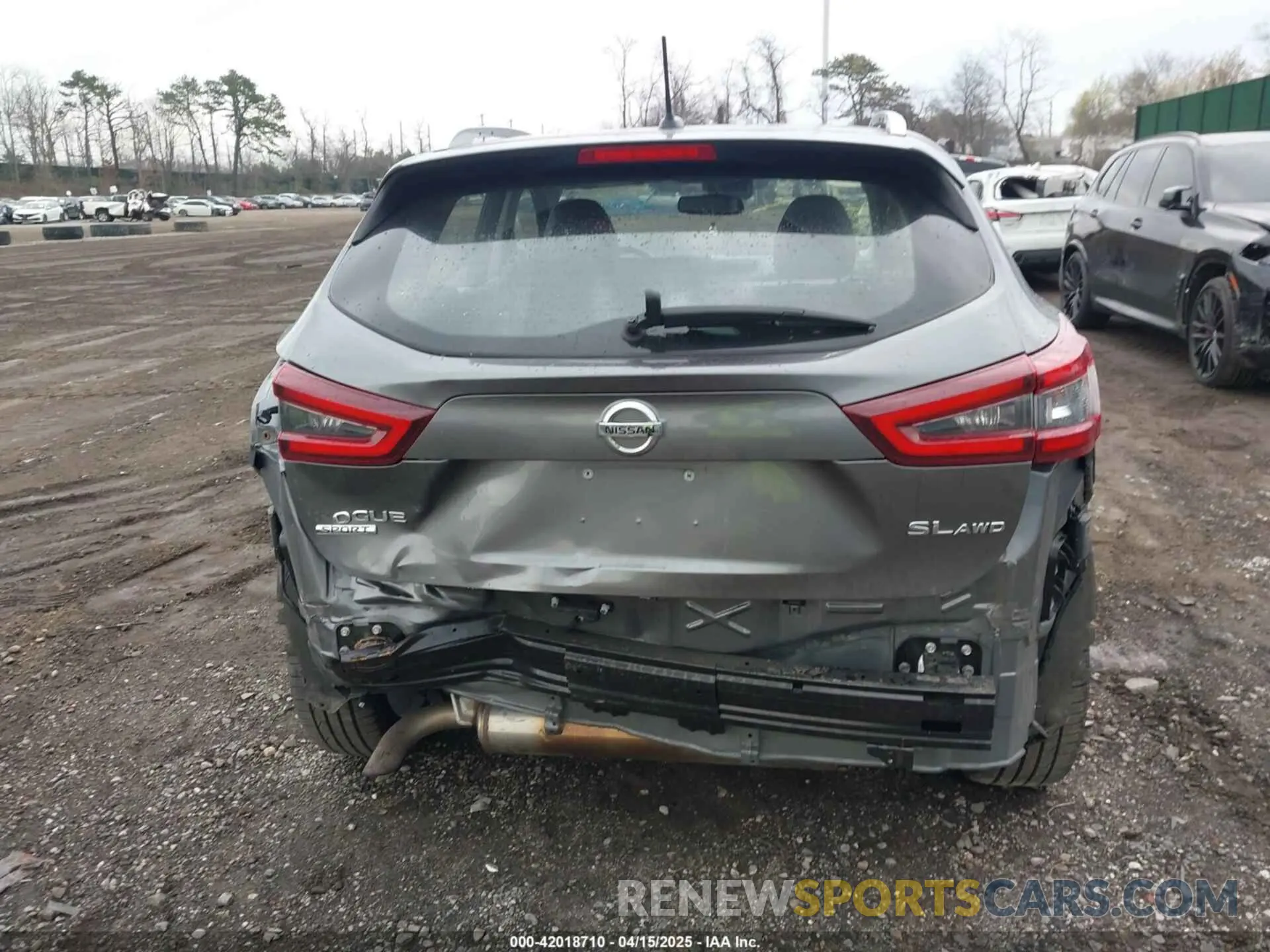 16 Photograph of a damaged car JN1BJ1CW9LW387356 NISSAN ROGUE SPORT 2020
