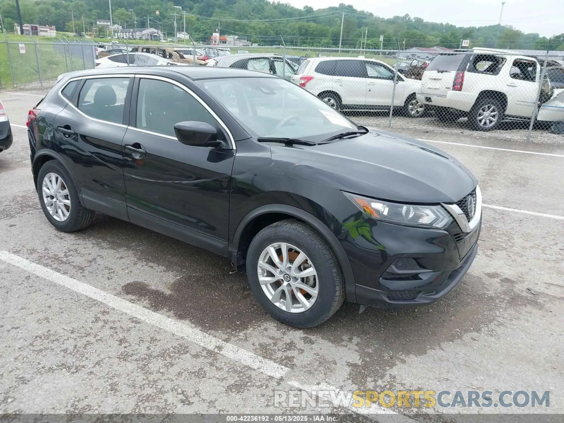 1 Photograph of a damaged car JN1BJ1CW9LW647335 NISSAN ROGUE SPORT 2020