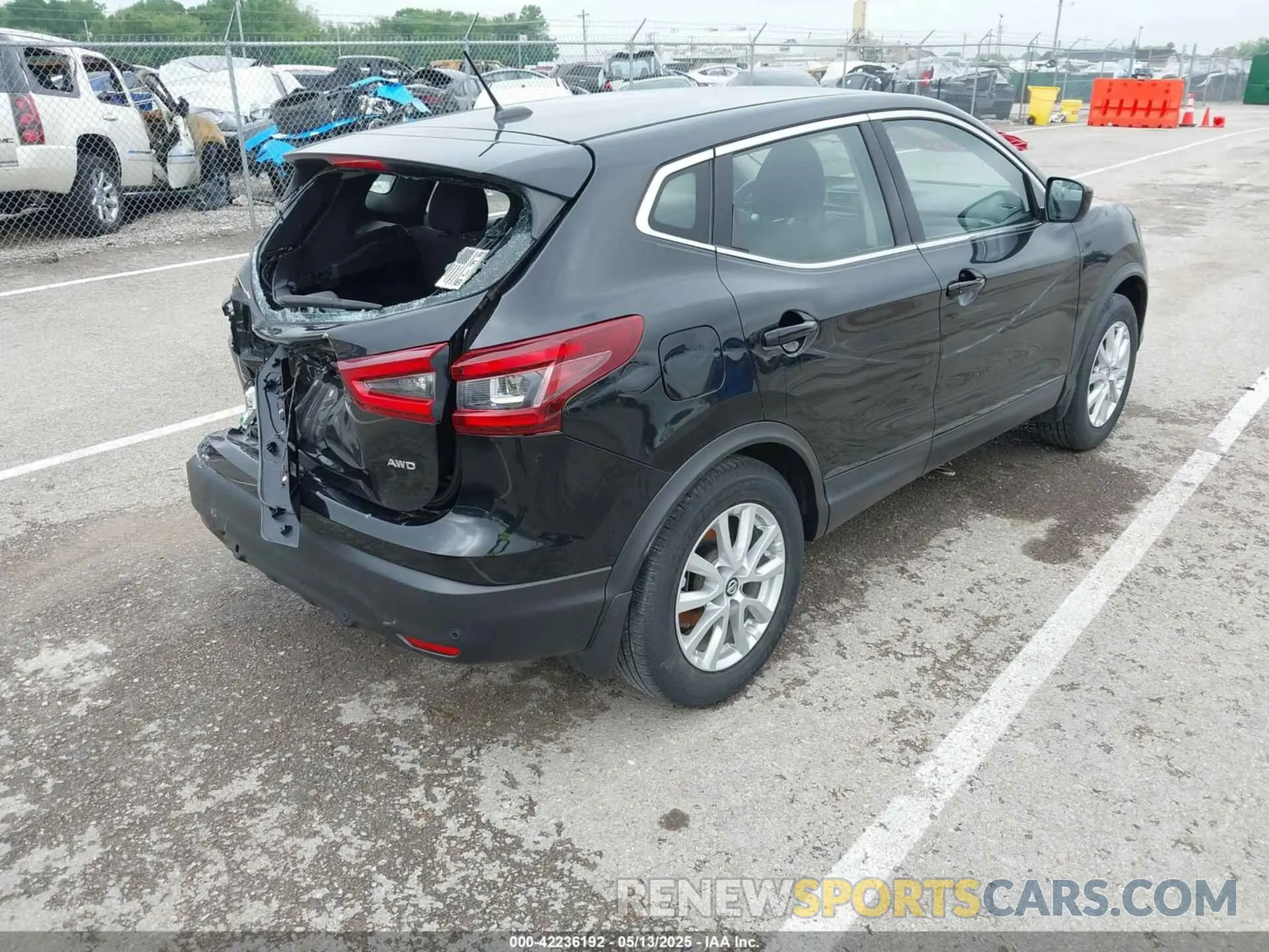 4 Photograph of a damaged car JN1BJ1CW9LW647335 NISSAN ROGUE SPORT 2020