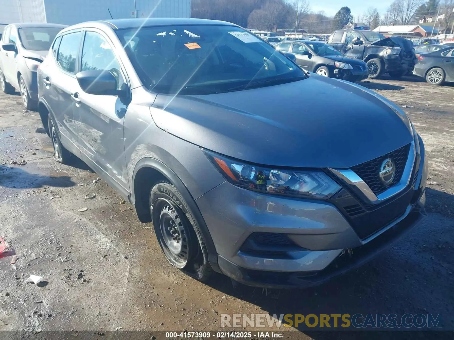 1 Фотография поврежденного автомобиля JN1BJ1CWXLW386085 NISSAN ROGUE SPORT 2020