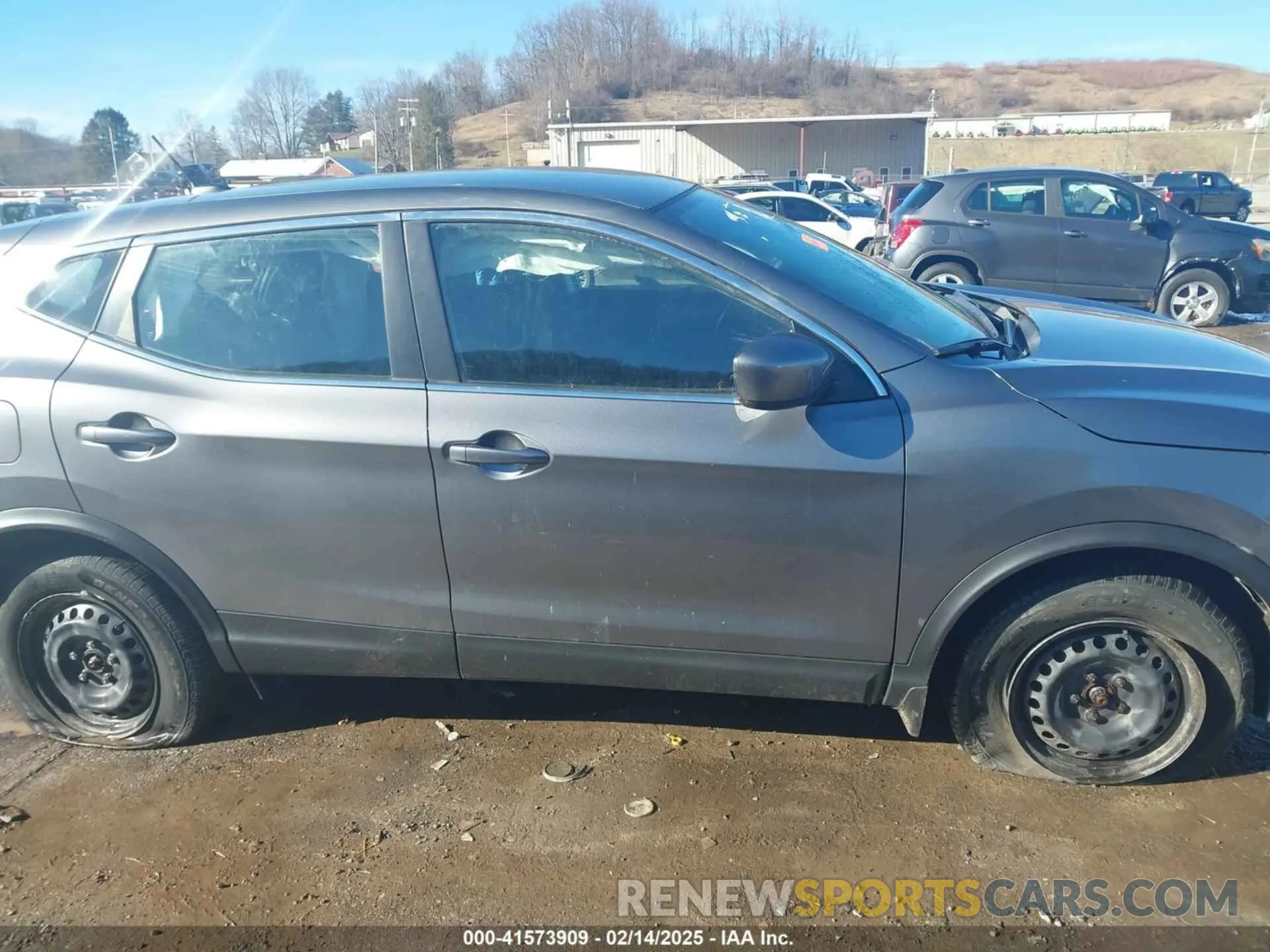 13 Фотография поврежденного автомобиля JN1BJ1CWXLW386085 NISSAN ROGUE SPORT 2020