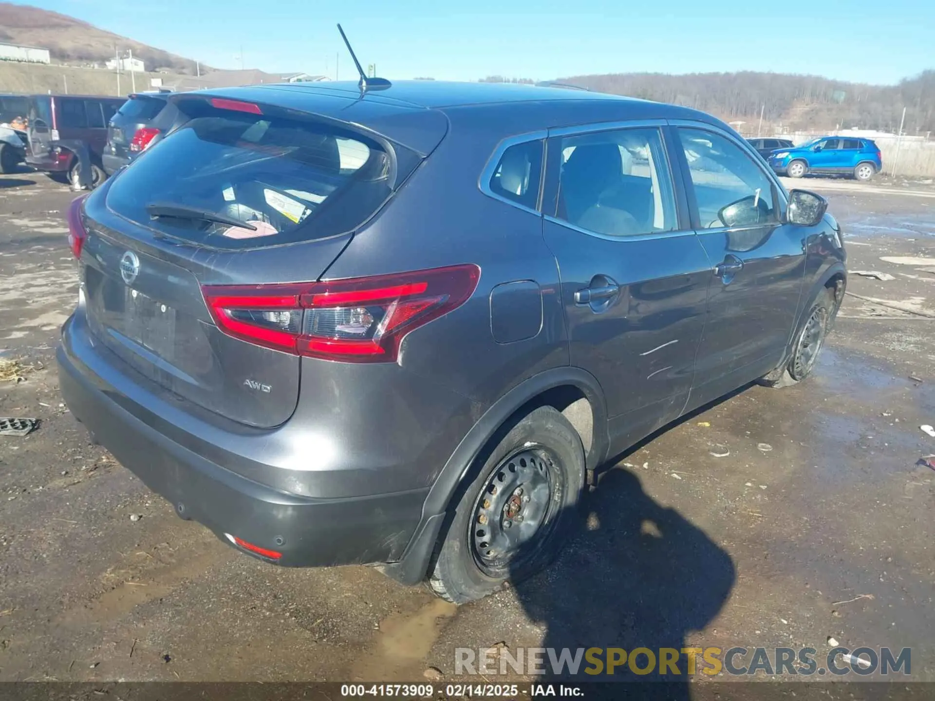 4 Фотография поврежденного автомобиля JN1BJ1CWXLW386085 NISSAN ROGUE SPORT 2020