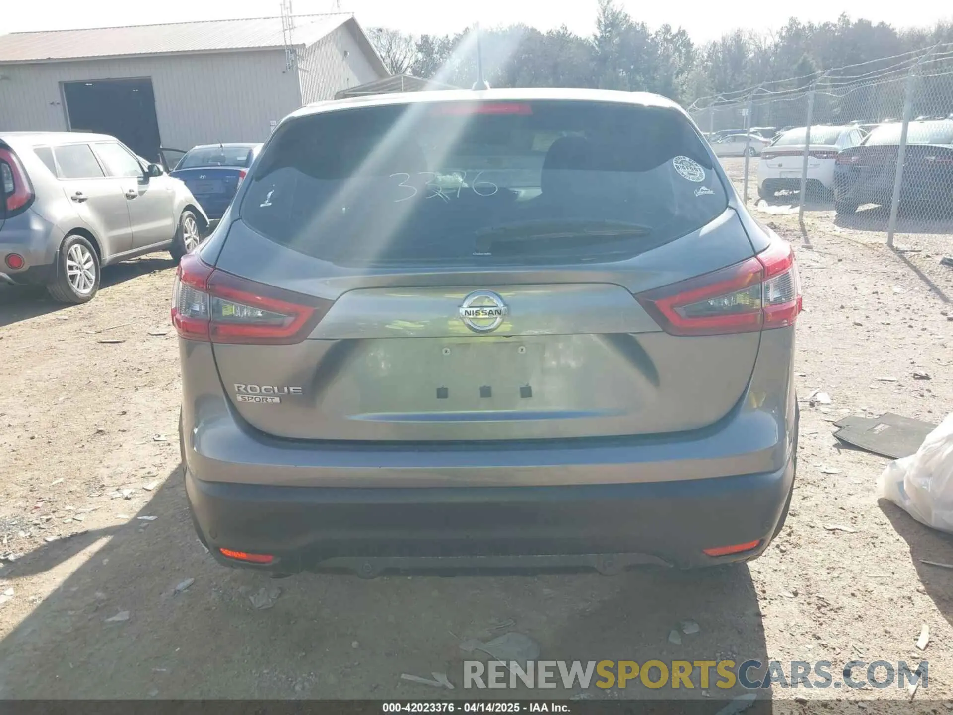17 Photograph of a damaged car JN1BJ1AV9MW571983 NISSAN ROGUE SPORT 2021