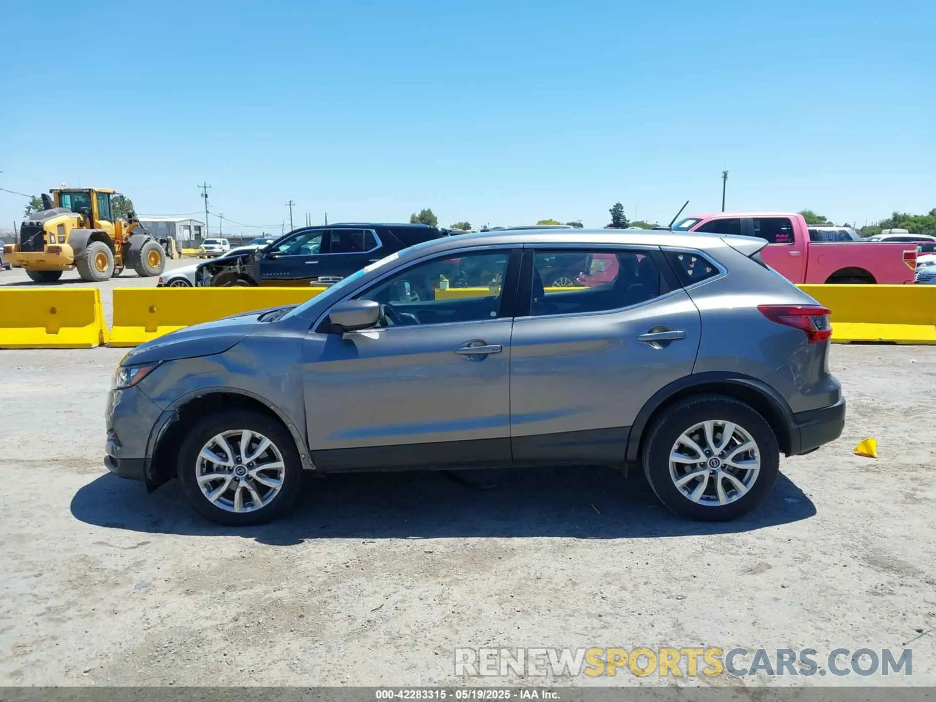14 Photograph of a damaged car JN1BJ1AW5MW660443 NISSAN ROGUE SPORT 2021