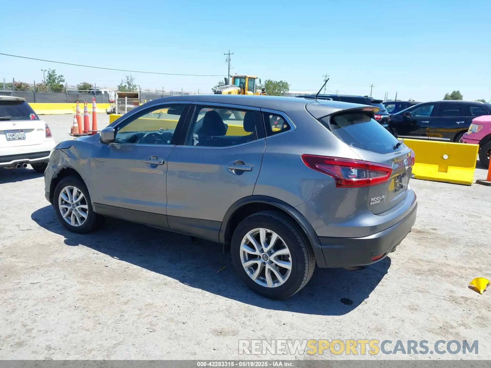 3 Photograph of a damaged car JN1BJ1AW5MW660443 NISSAN ROGUE SPORT 2021