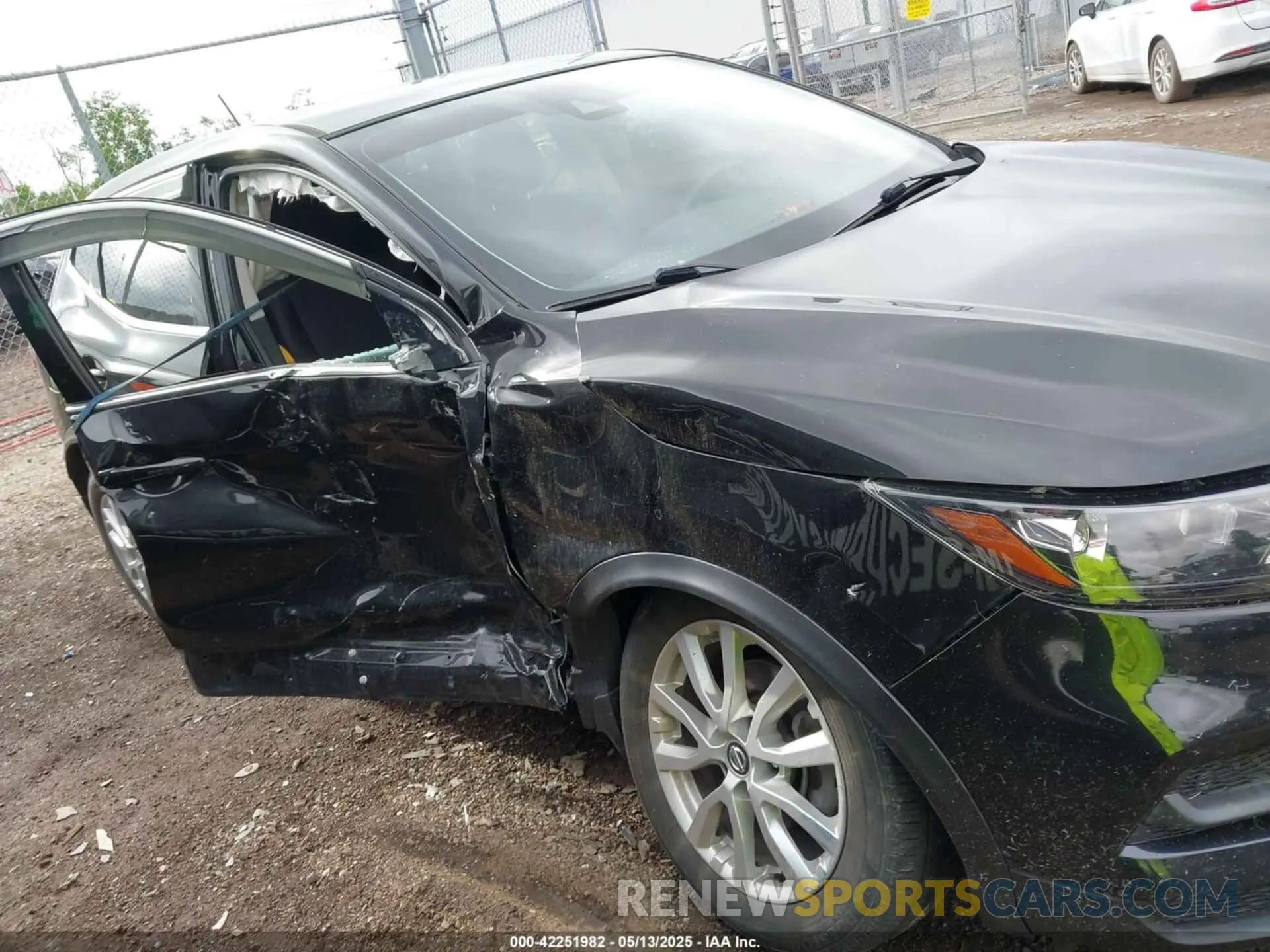 14 Photograph of a damaged car JN1BJ1AW9MW669548 NISSAN ROGUE SPORT 2021