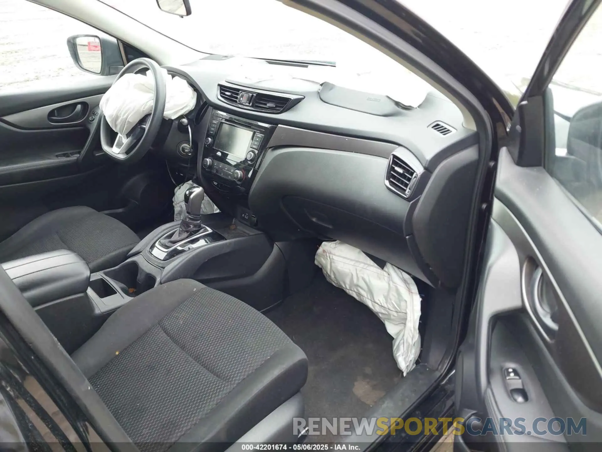 5 Photograph of a damaged car JN1BJ1AWXMW663869 NISSAN ROGUE SPORT 2021