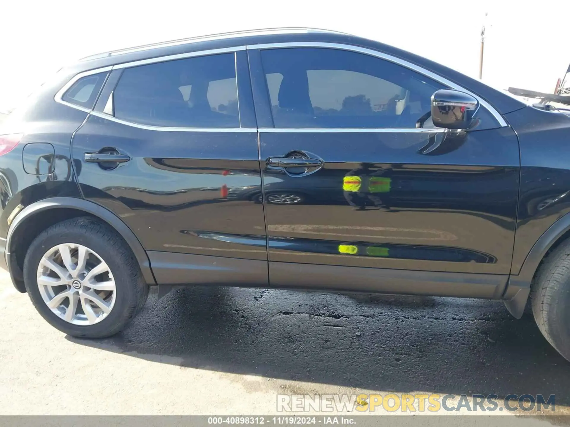 12 Photograph of a damaged car JN1BJ1BV7MW306297 NISSAN ROGUE SPORT 2021