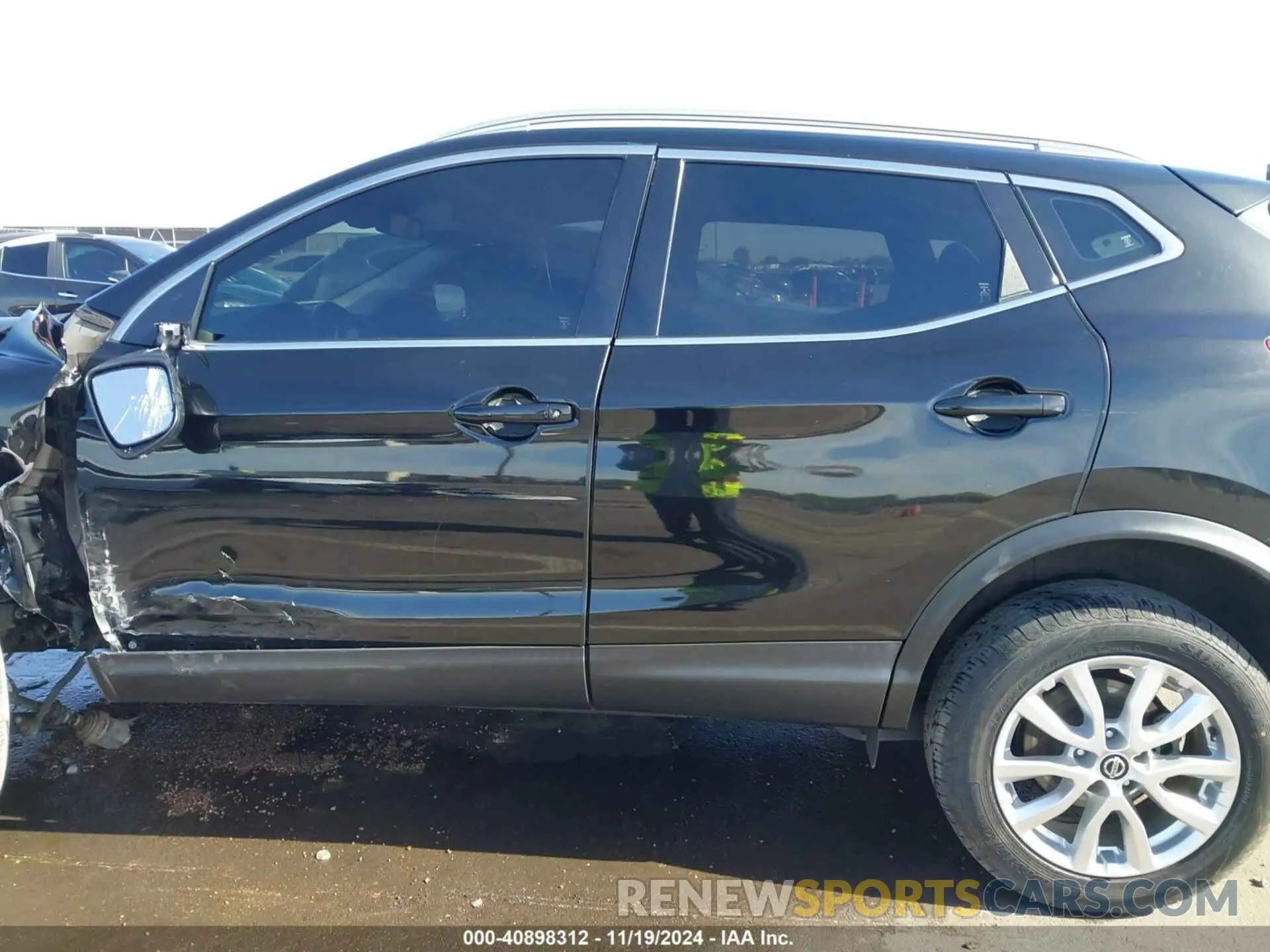 13 Photograph of a damaged car JN1BJ1BV7MW306297 NISSAN ROGUE SPORT 2021