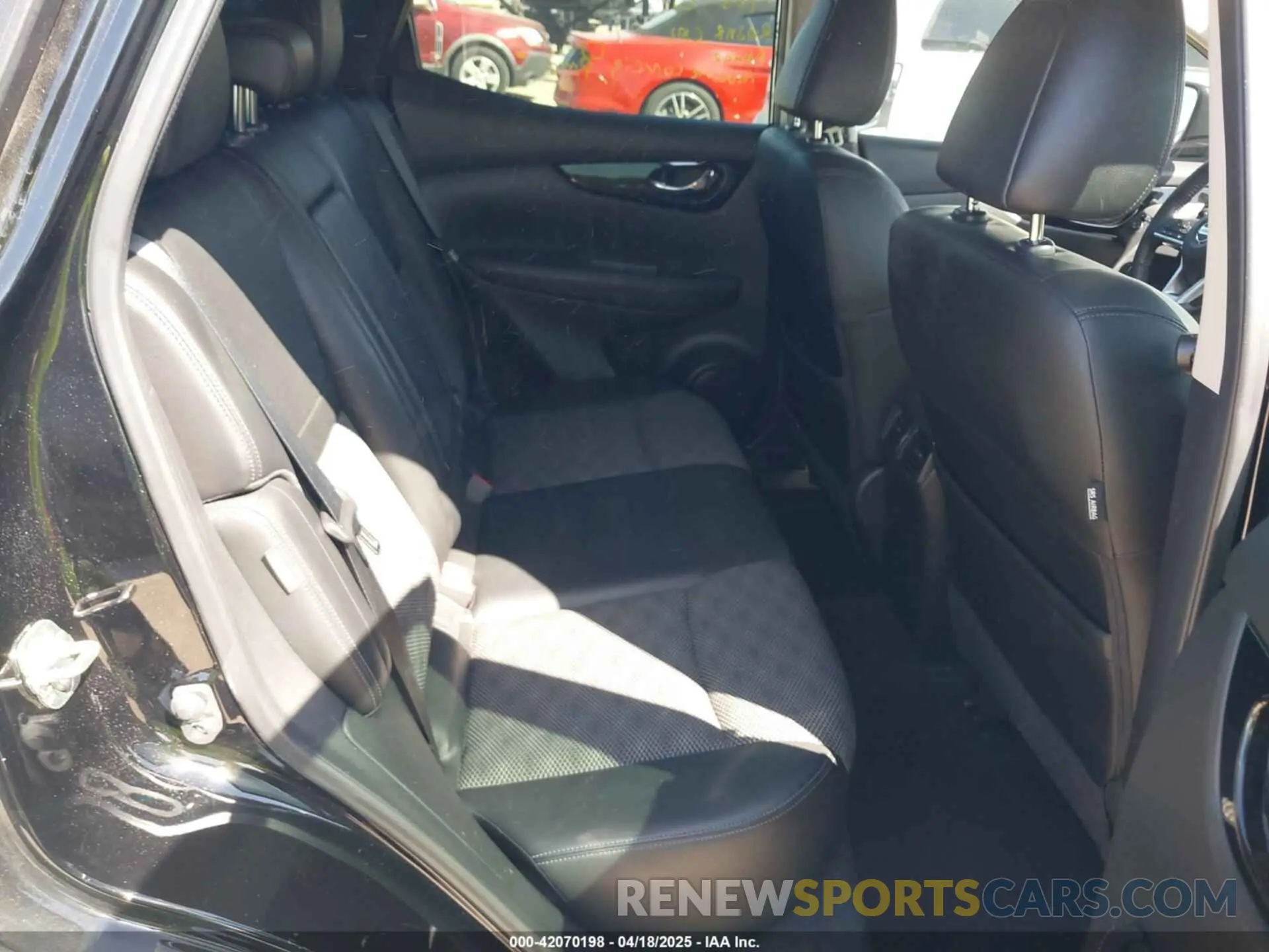 8 Photograph of a damaged car JN1BJ1BV7MW566618 NISSAN ROGUE SPORT 2021