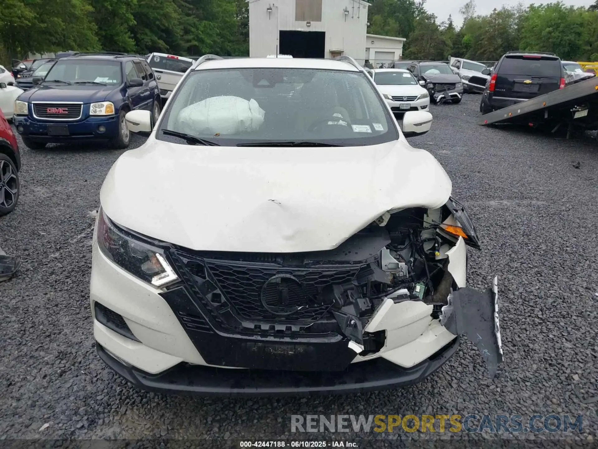 12 Photograph of a damaged car JN1BJ1BW3MW449238 NISSAN ROGUE SPORT 2021