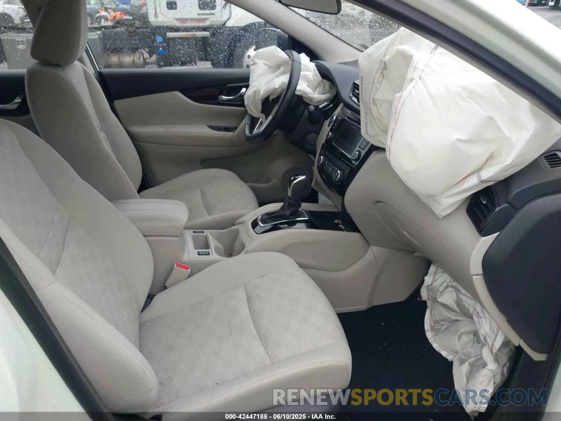 5 Photograph of a damaged car JN1BJ1BW3MW449238 NISSAN ROGUE SPORT 2021