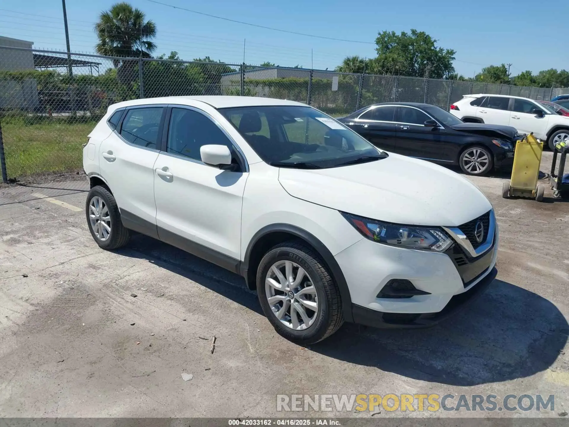 1 Photograph of a damaged car JN1BJ1AV0NW345834 NISSAN ROGUE SPORT 2022