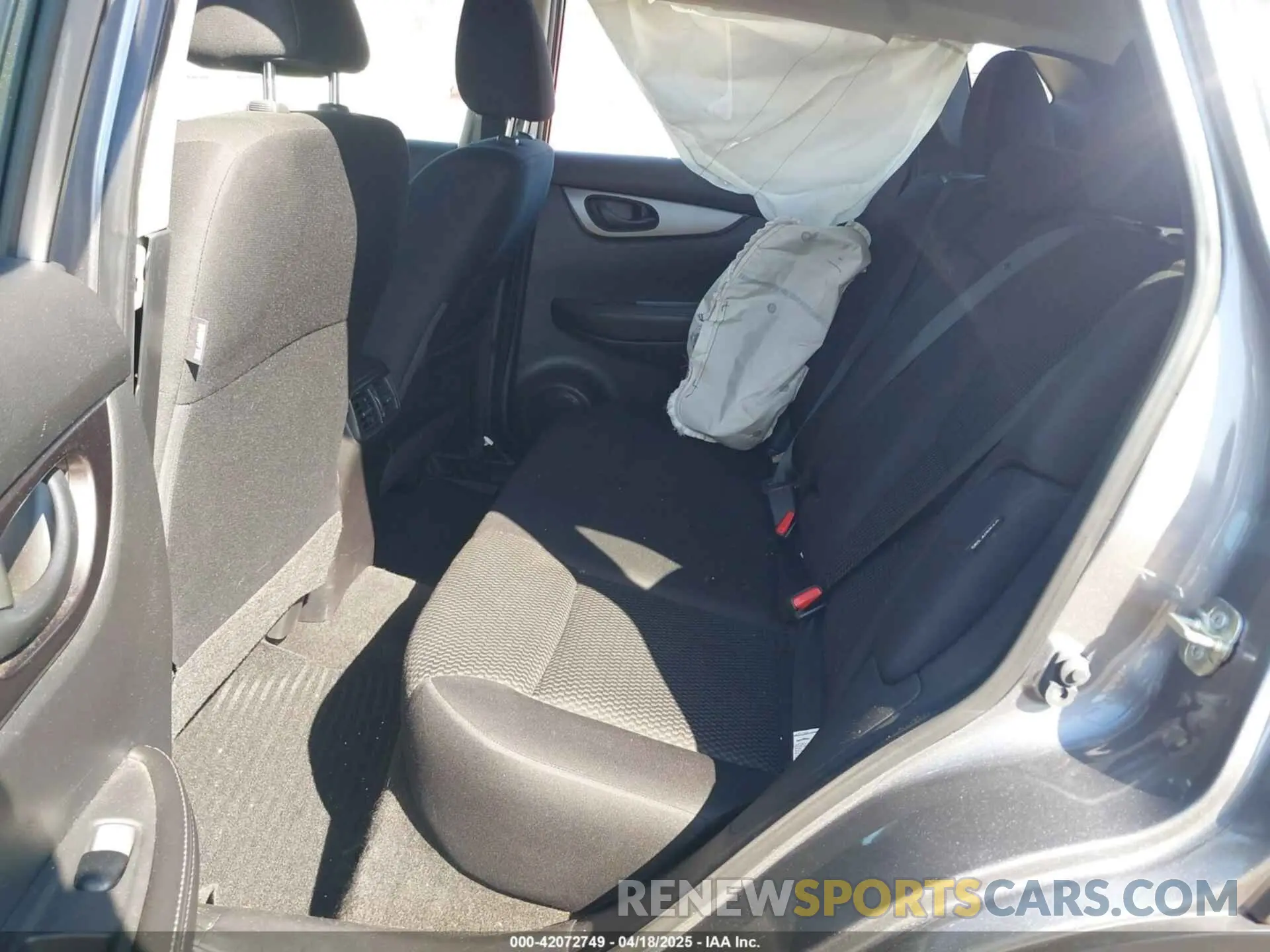 8 Photograph of a damaged car JN1BJ1AW4NW476659 NISSAN ROGUE SPORT 2022