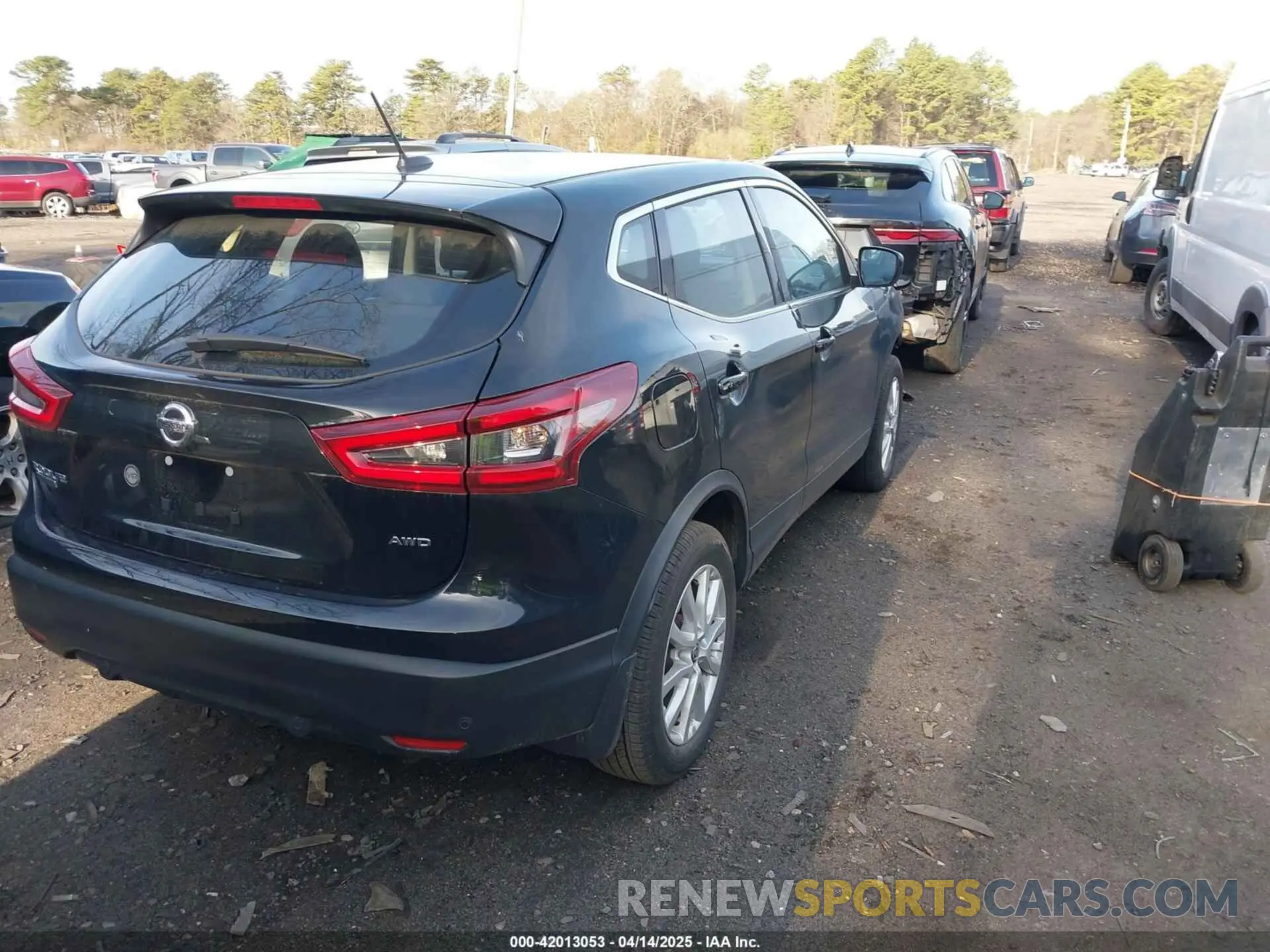 4 Photograph of a damaged car JN1BJ1AW5NW478887 NISSAN ROGUE SPORT 2022