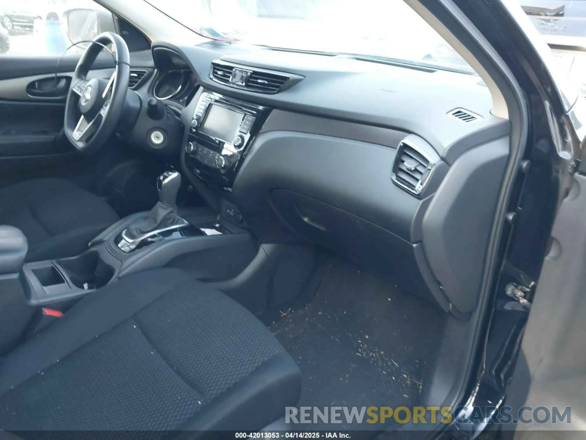 5 Photograph of a damaged car JN1BJ1AW5NW478887 NISSAN ROGUE SPORT 2022