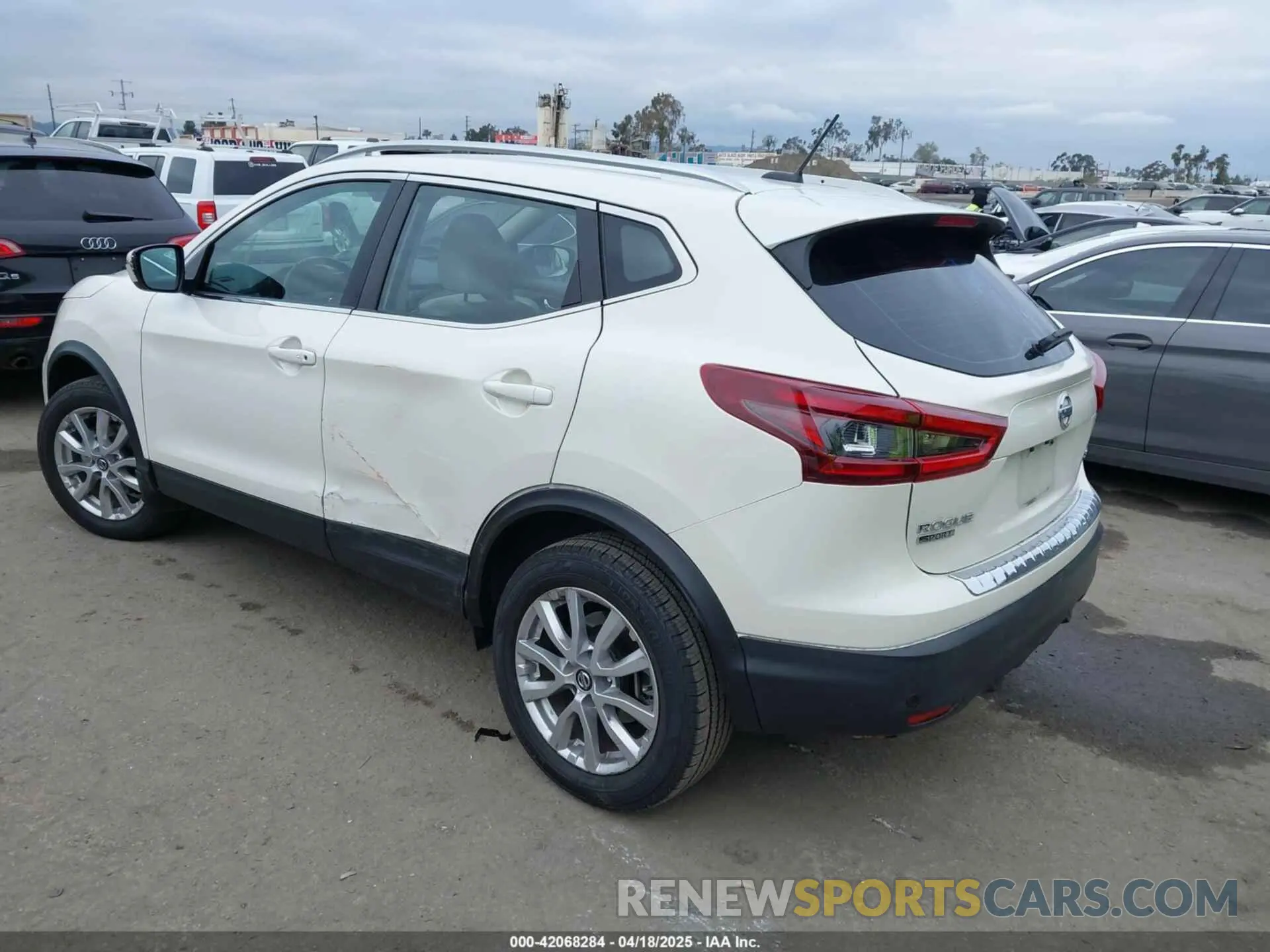 3 Photograph of a damaged car JN1BJ1BV8NW344798 NISSAN ROGUE SPORT 2022