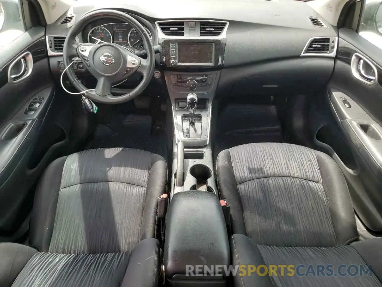 8 Фотография поврежденного автомобиля 3N1AB7AP0KL604630 NISSAN SENTRA 2019