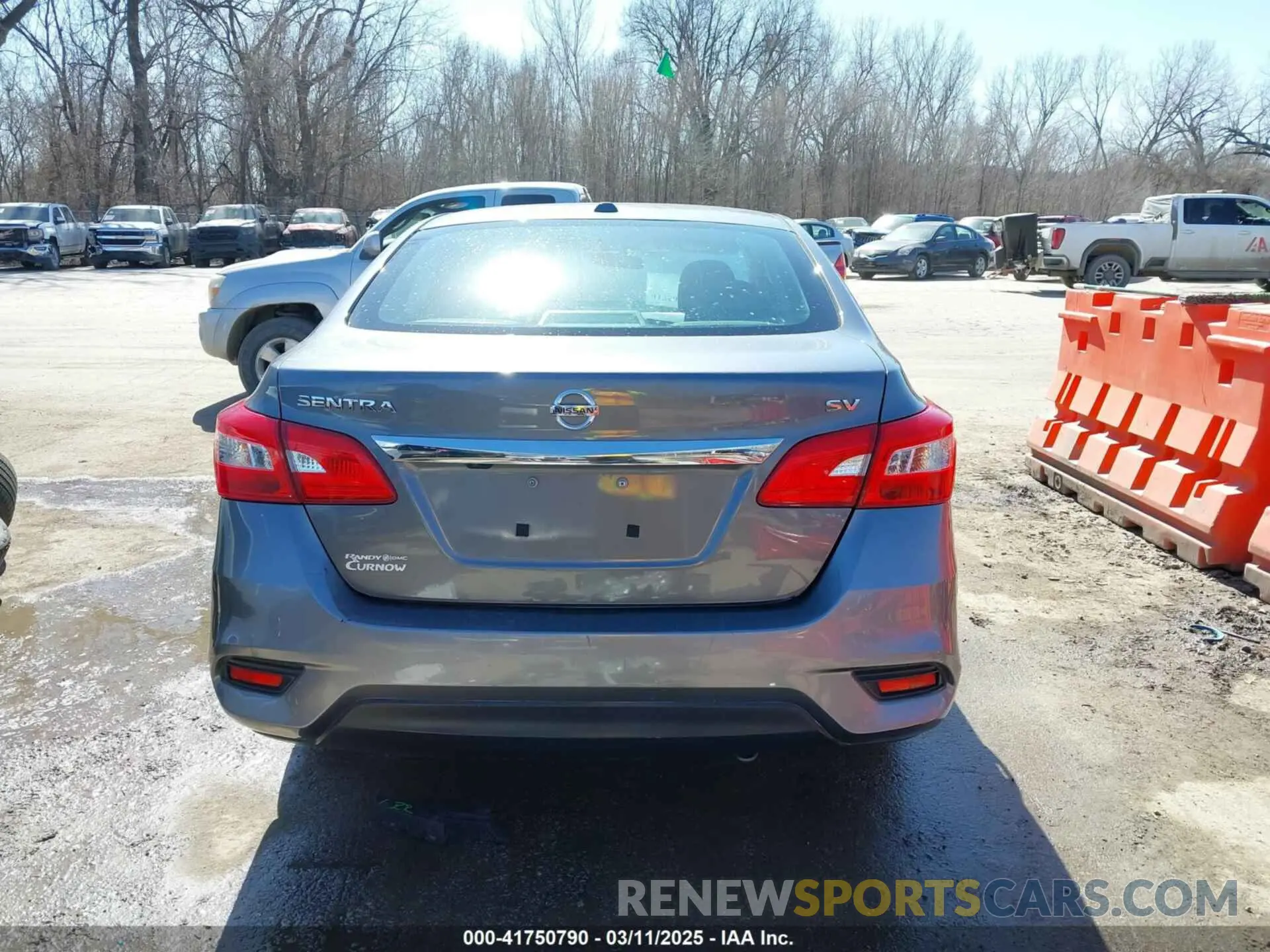 17 Photograph of a damaged car 3N1AB7AP0KL626675 NISSAN SENTRA 2019