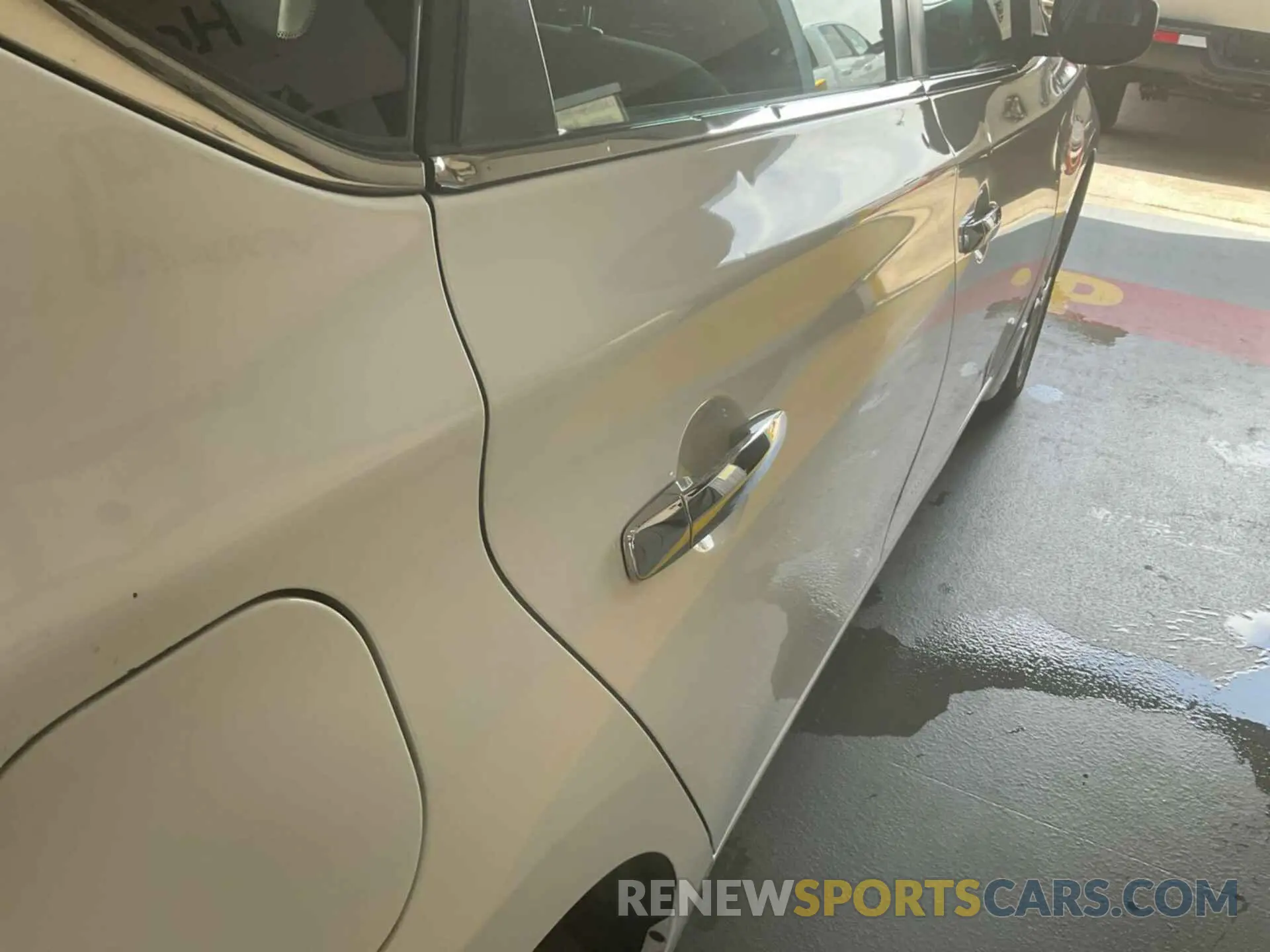 19 Photograph of a damaged car 3N1AB7AP0KY252572 NISSAN SENTRA 2019