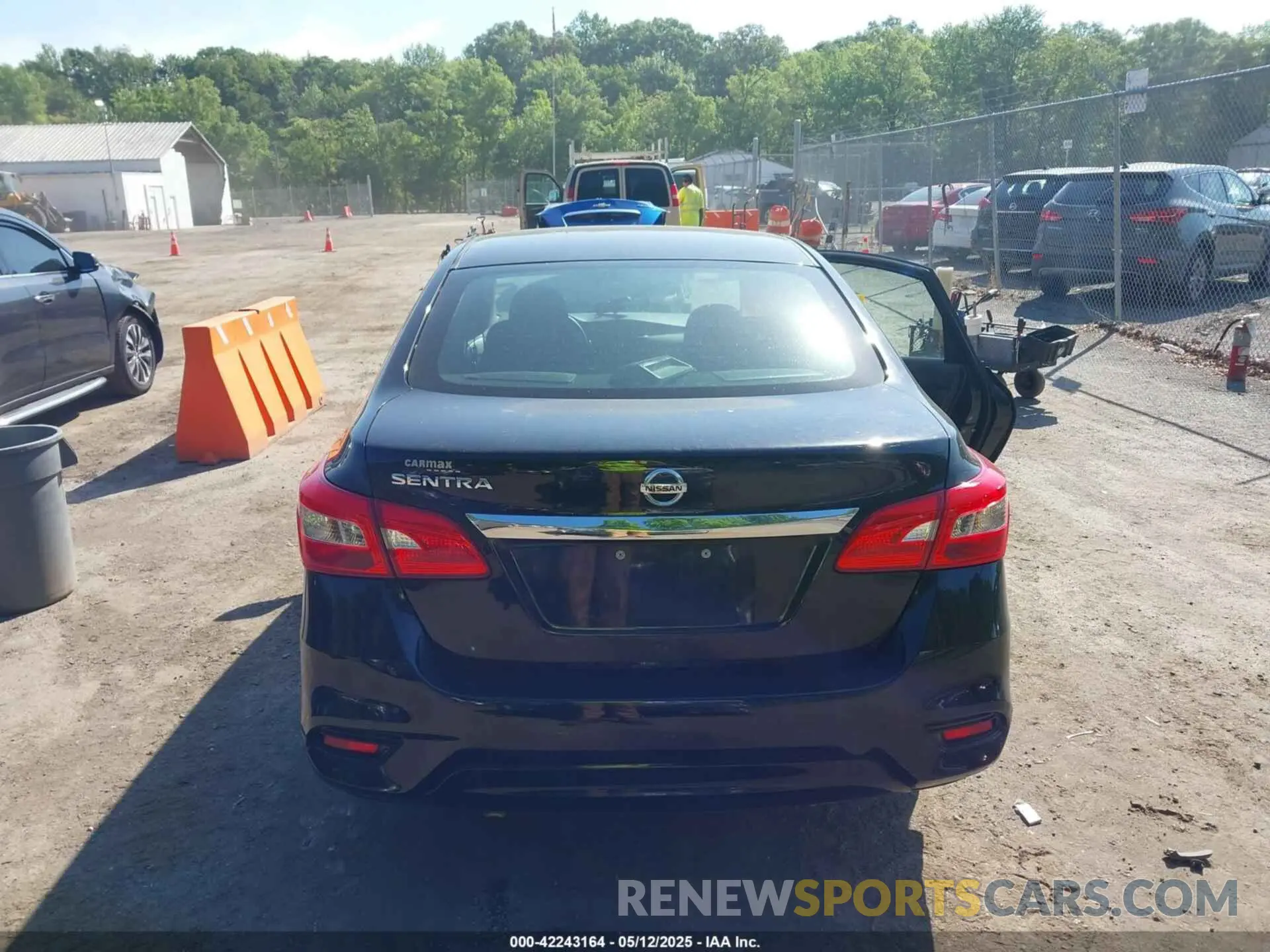 16 Photograph of a damaged car 3N1AB7AP0KY265645 NISSAN SENTRA 2019